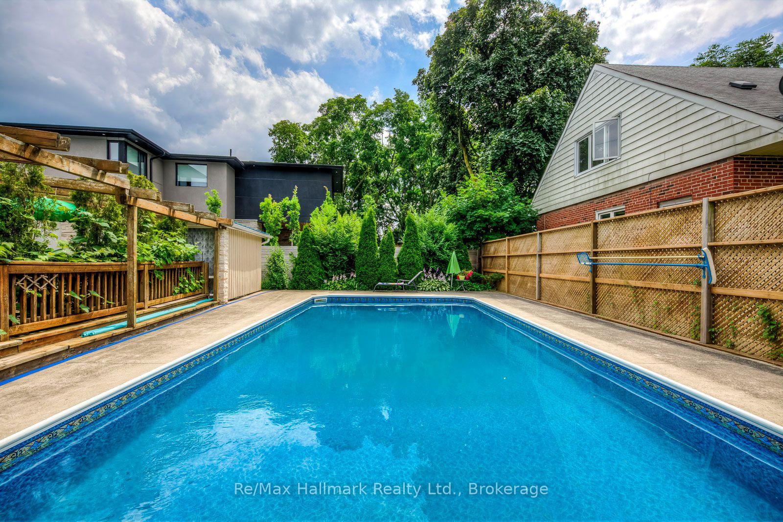Photo 37 of 1510 Constance Drive, Oakville, Morrison — HOMEH