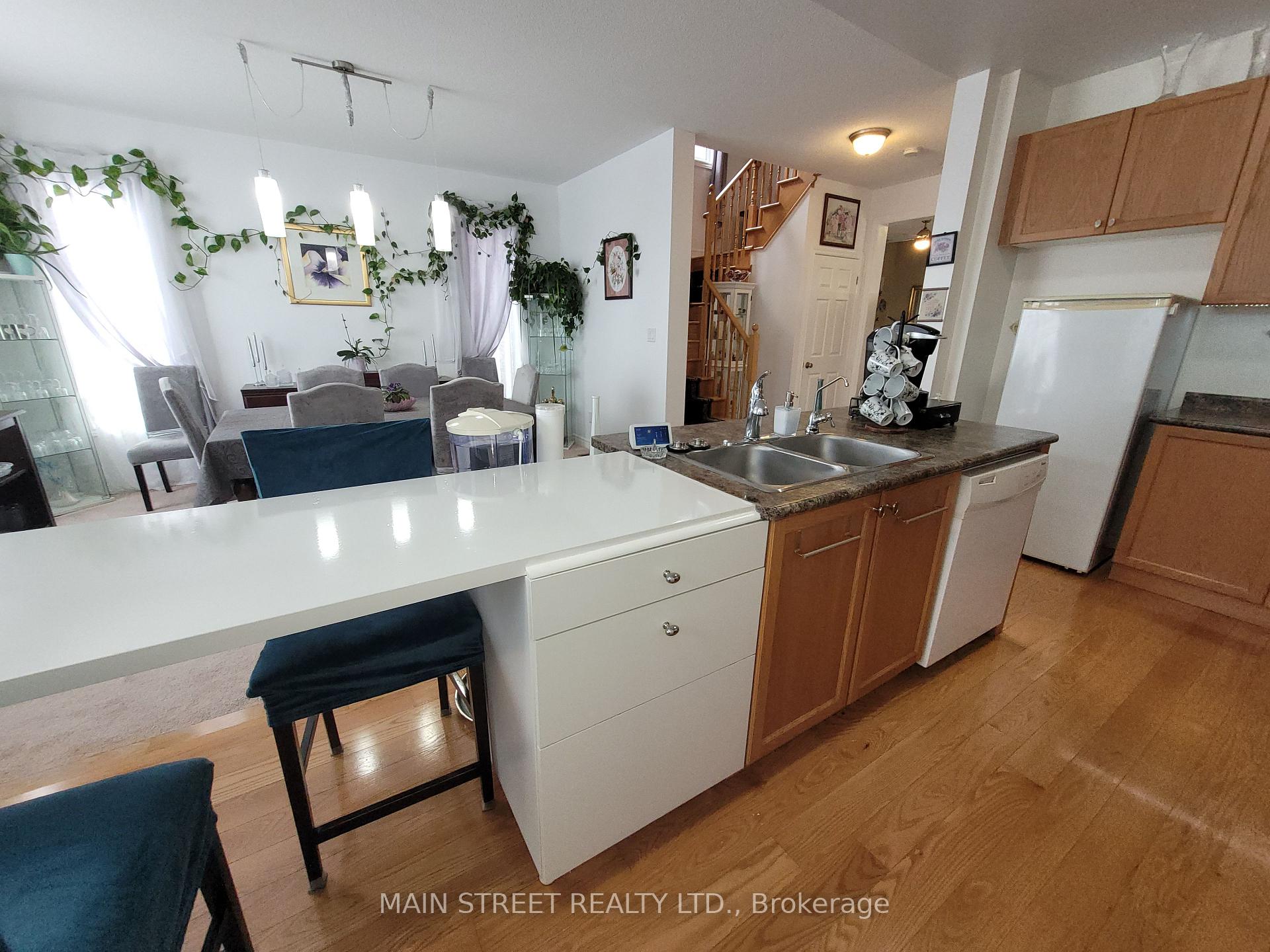 Photo 15 of 21 Prady Lane, New Tecumseth, Tottenham — HOMEH