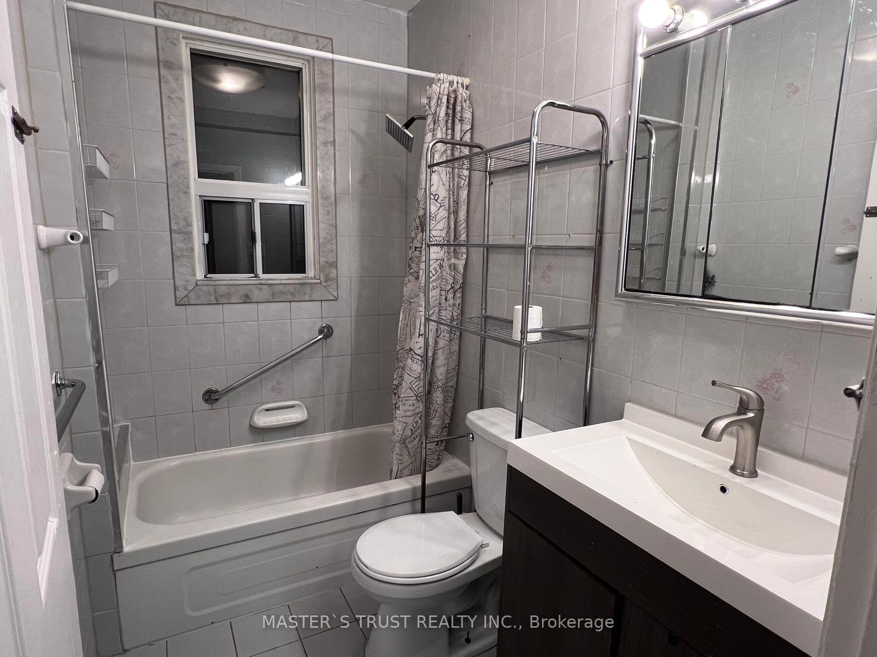 Photo 6 of 226 Chambers Avenue, Toronto, Keelesdale-Eglinton West — HOMEH