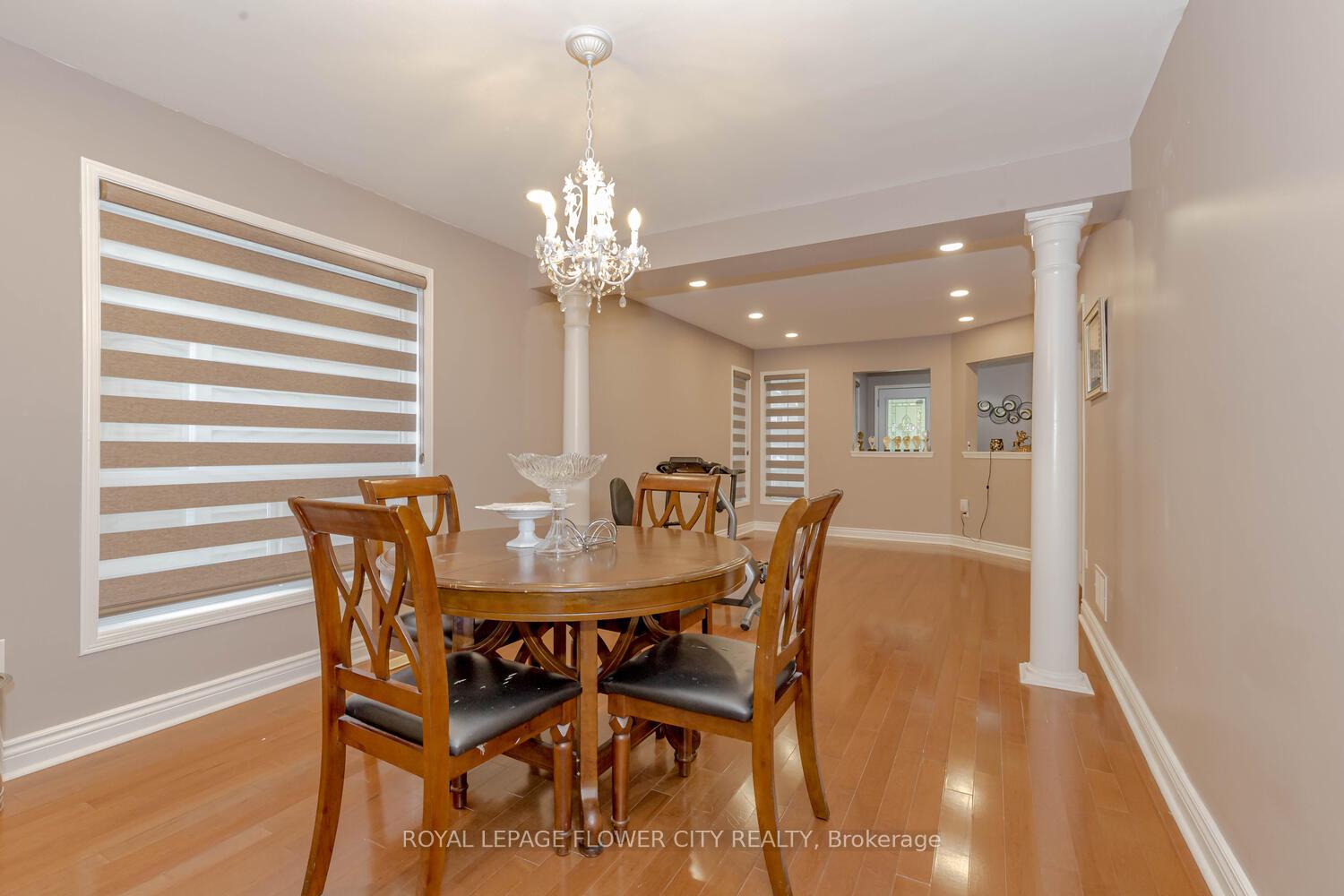 Photo 5 of 60 Legend Lane, Brampton, Fletcher's Creek Village — HOMEH