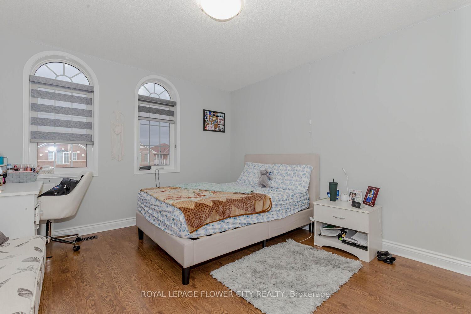 Photo 16 of 60 Legend Lane, Brampton, Fletcher's Creek Village — HOMEH