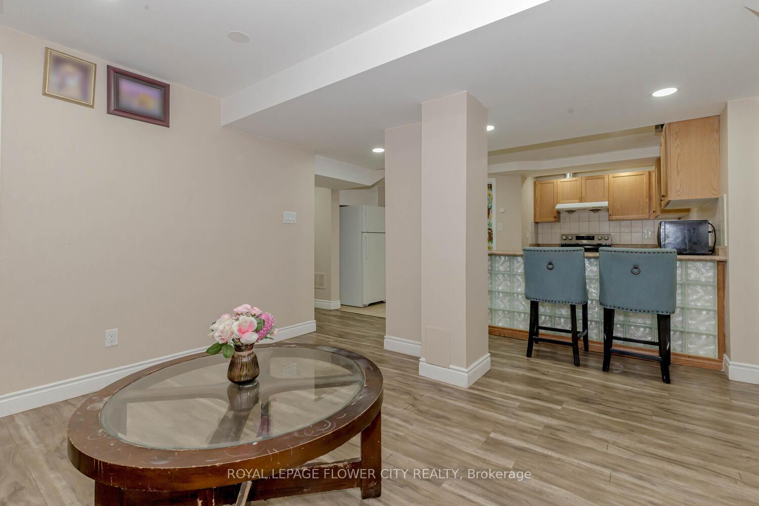 Photo 20 of 60 Legend Lane, Brampton, Fletcher's Creek Village — HOMEH
