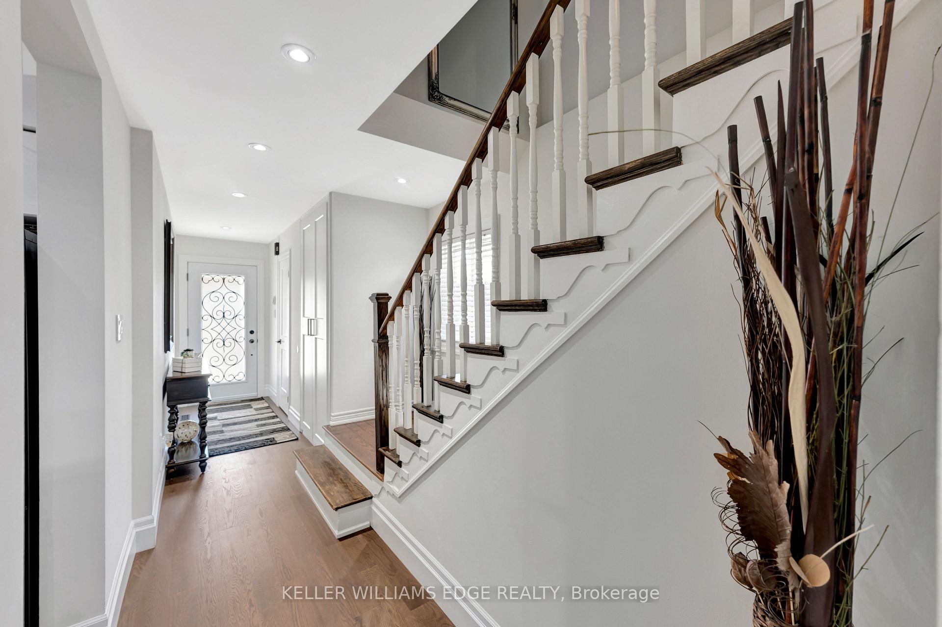 Photo 4 of 5117 Thornburn Drive, Burlington, Uptown — HOMEH