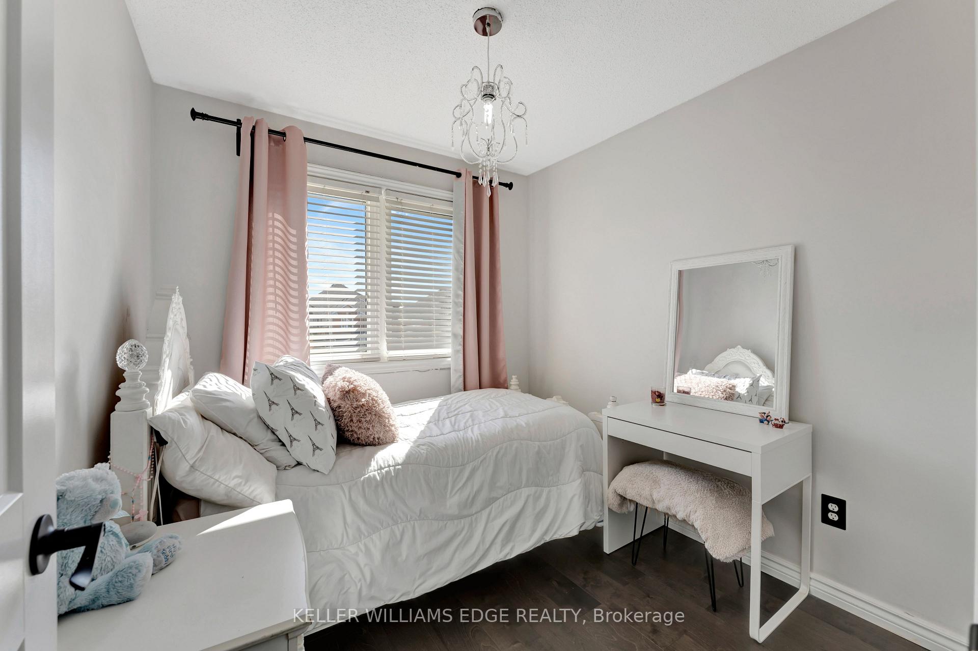 Photo 11 of 5117 Thornburn Drive, Burlington, Uptown — HOMEH