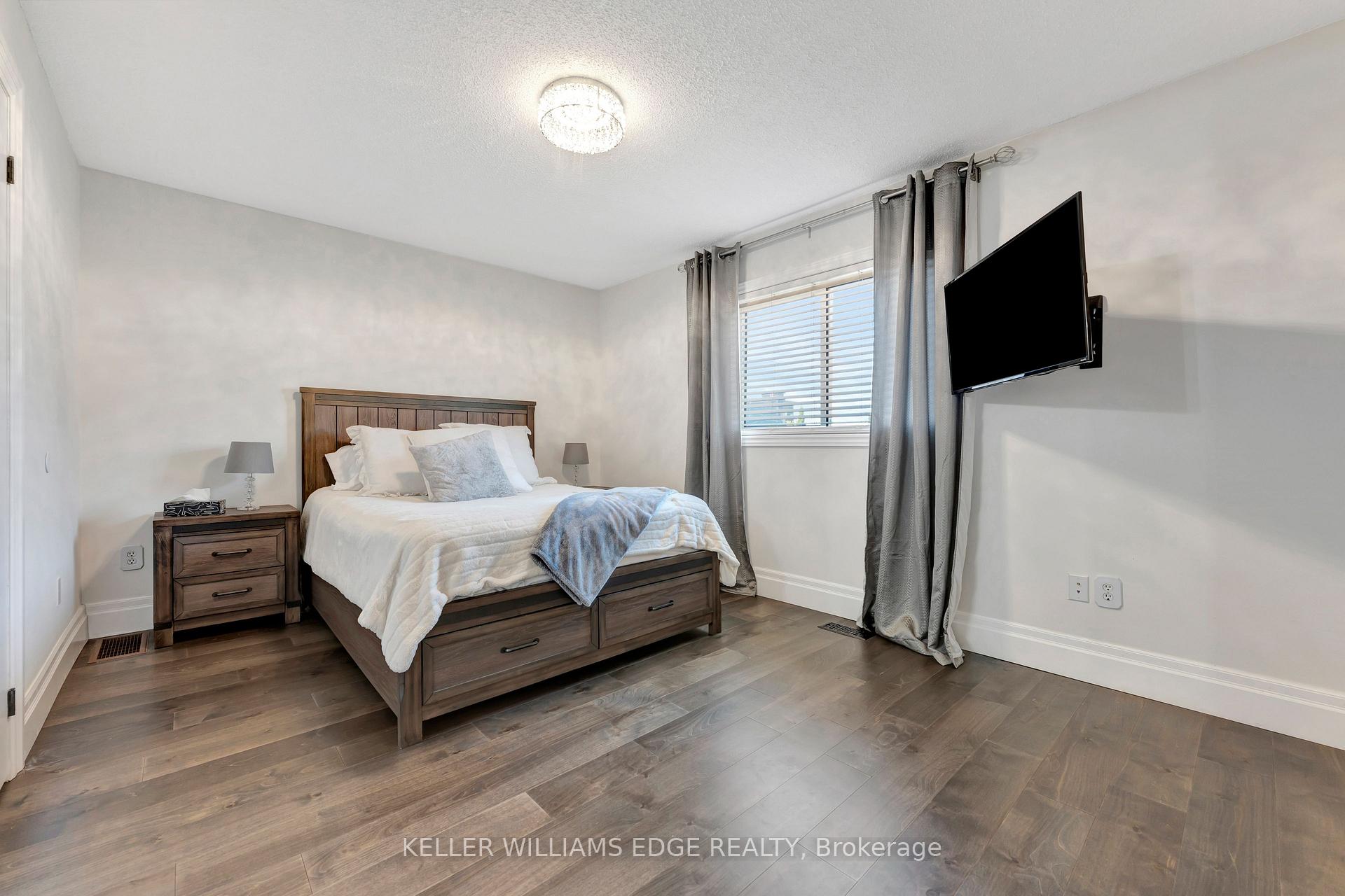 Photo 16 of 5117 Thornburn Drive, Burlington, Uptown — HOMEH