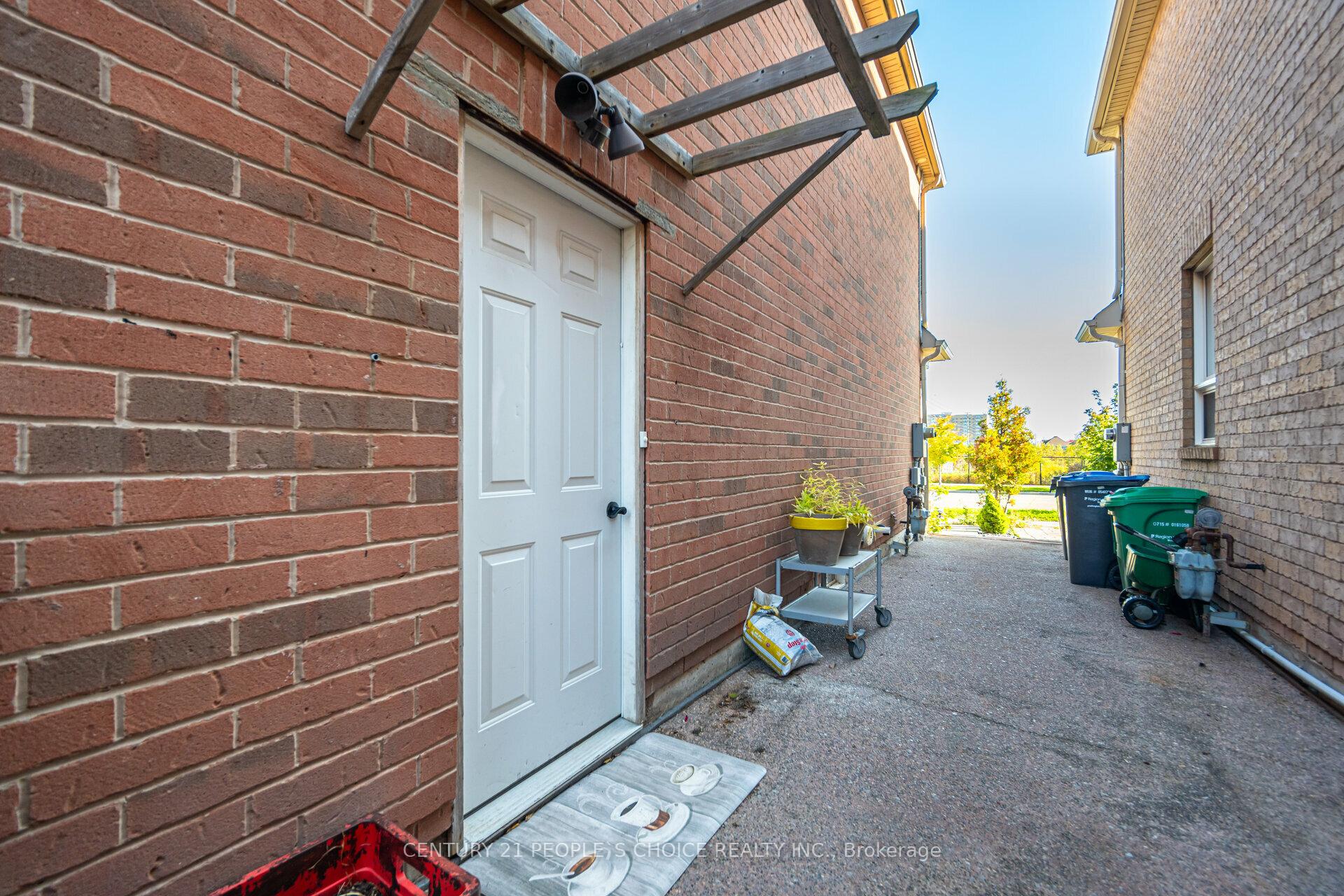 Photo 4 of 3017 Tacc Drive, Mississauga, Churchill Meadows — HOMEH