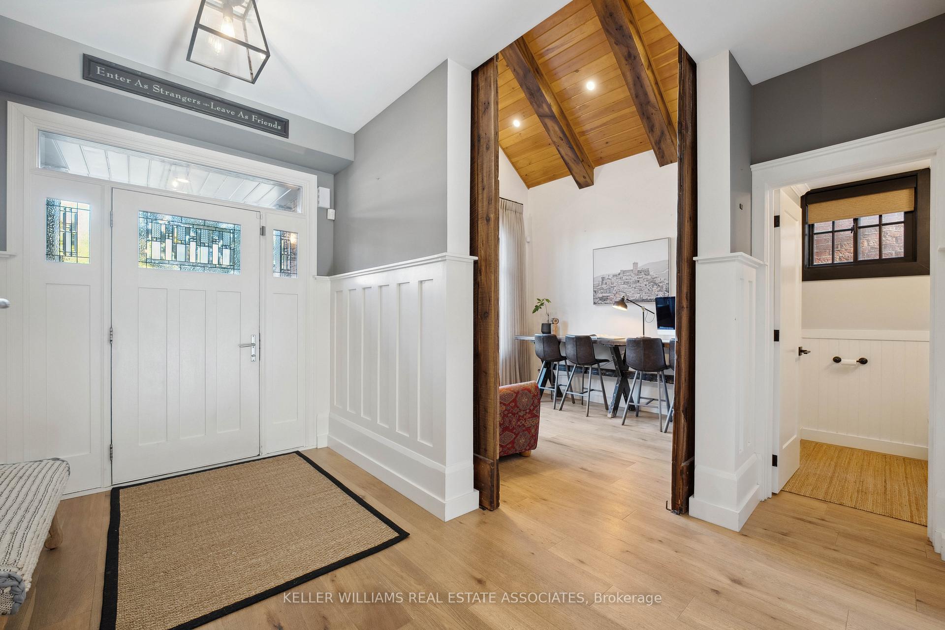 Photo 2 of 2309 Blue Oak Circle, Oakville, Westmount — HOMEH