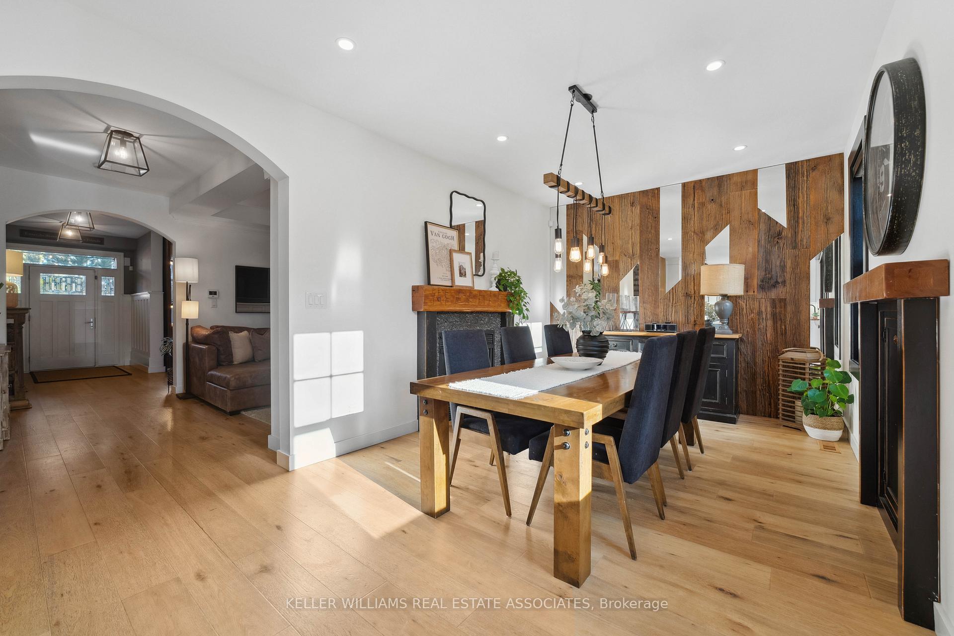 Photo 16 of 2309 Blue Oak Circle, Oakville, Westmount — HOMEH