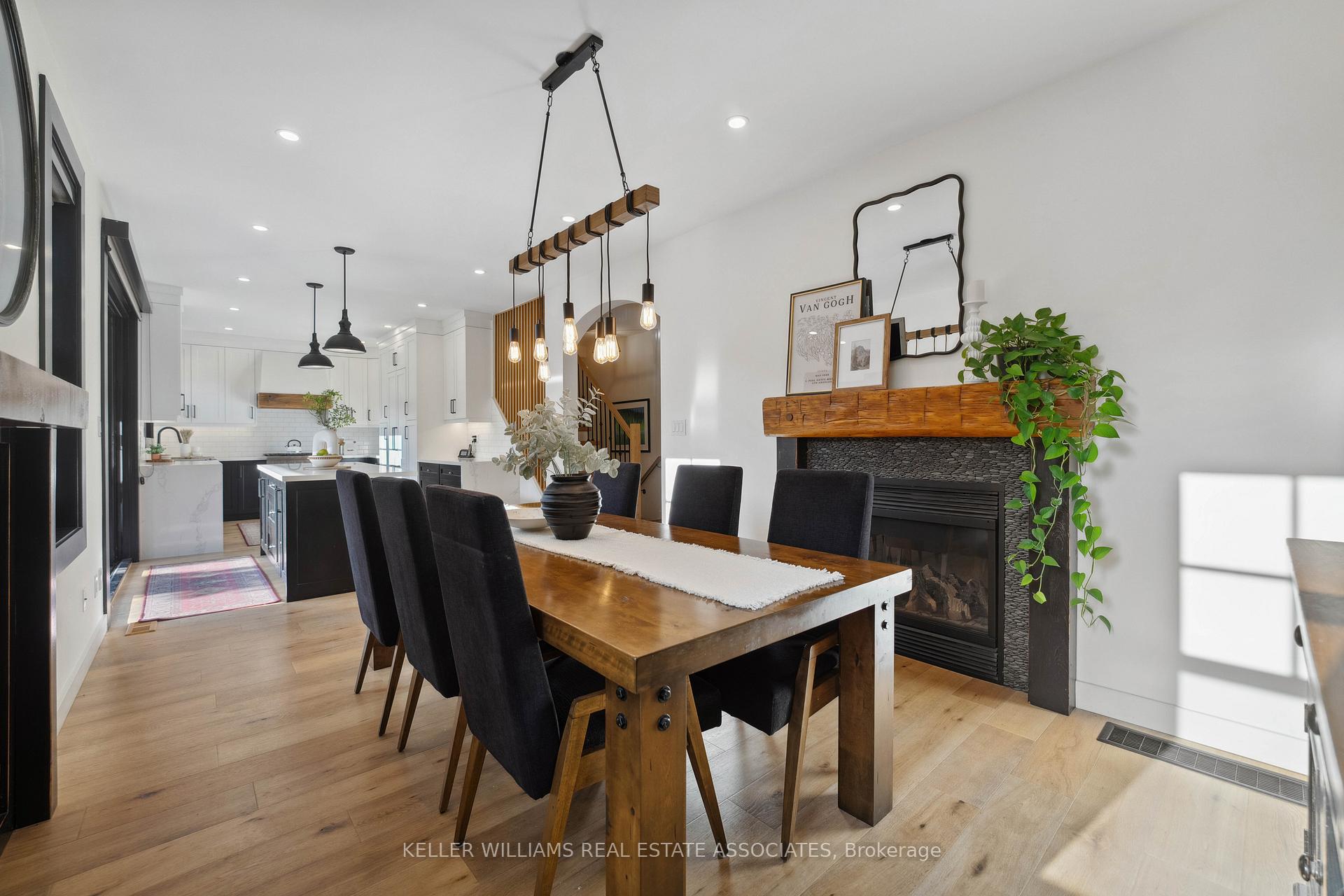 Photo 17 of 2309 Blue Oak Circle, Oakville, Westmount — HOMEH