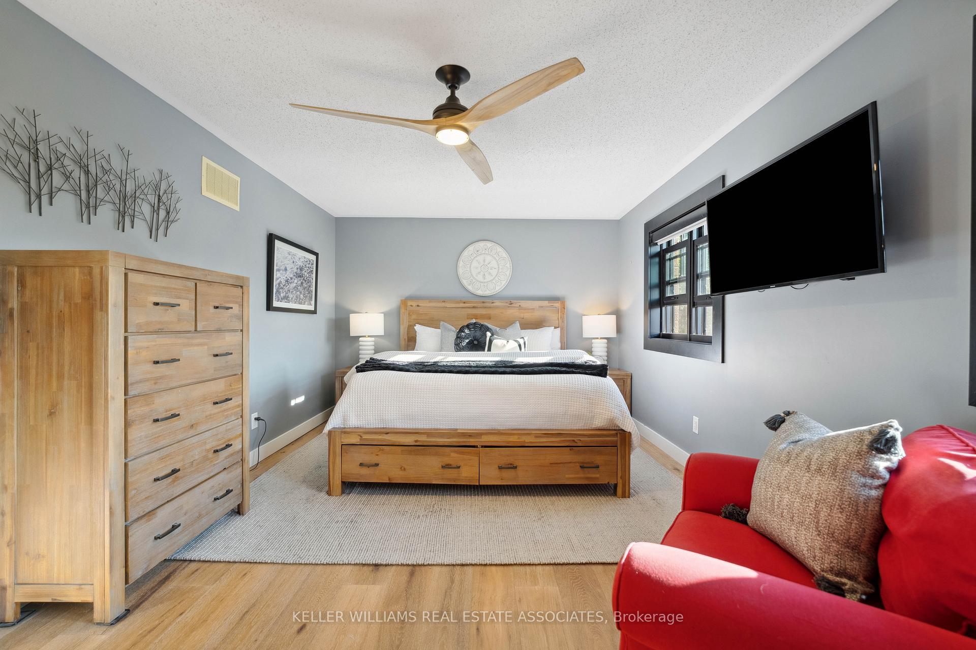 Photo 23 of 2309 Blue Oak Circle, Oakville, Westmount — HOMEH