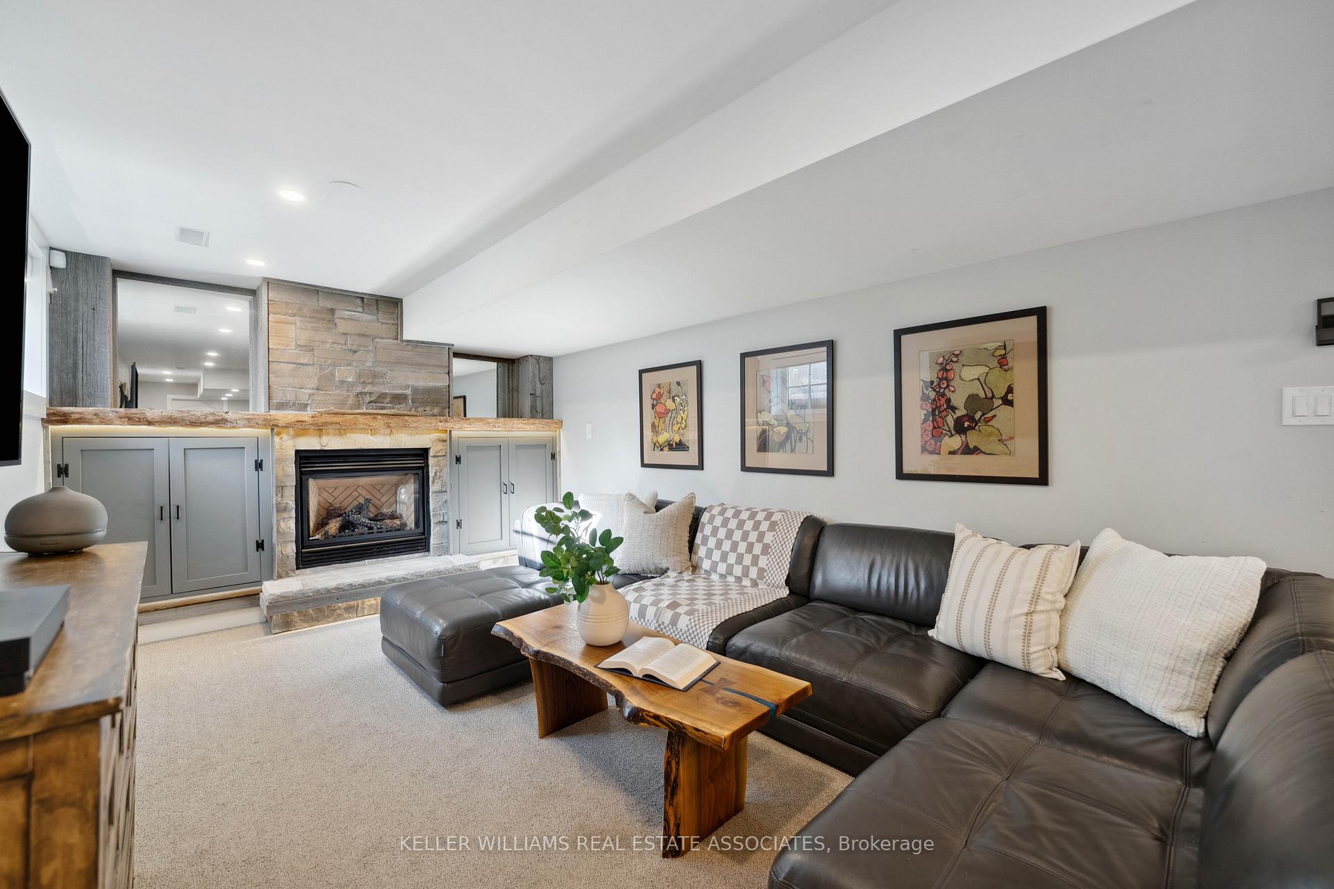 Photo 28 of 2309 Blue Oak Circle, Oakville, Westmount — HOMEH