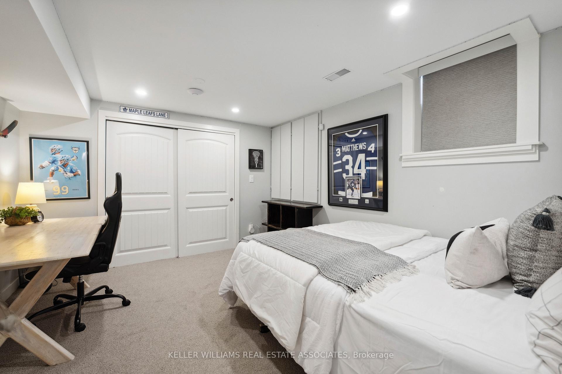 Photo 31 of 2309 Blue Oak Circle, Oakville, Westmount — HOMEH