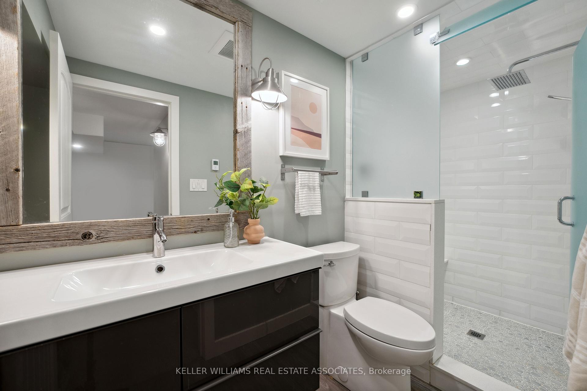 Photo 32 of 2309 Blue Oak Circle, Oakville, Westmount — HOMEH