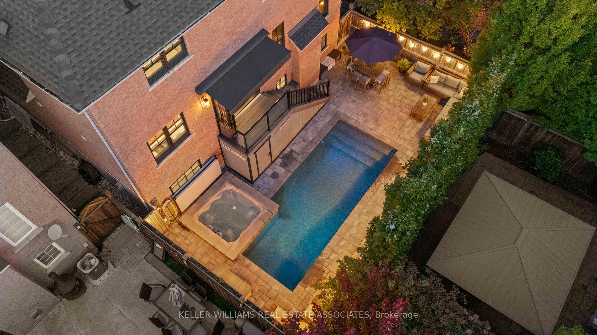 Photo 37 of 2309 Blue Oak Circle, Oakville, Westmount — HOMEH