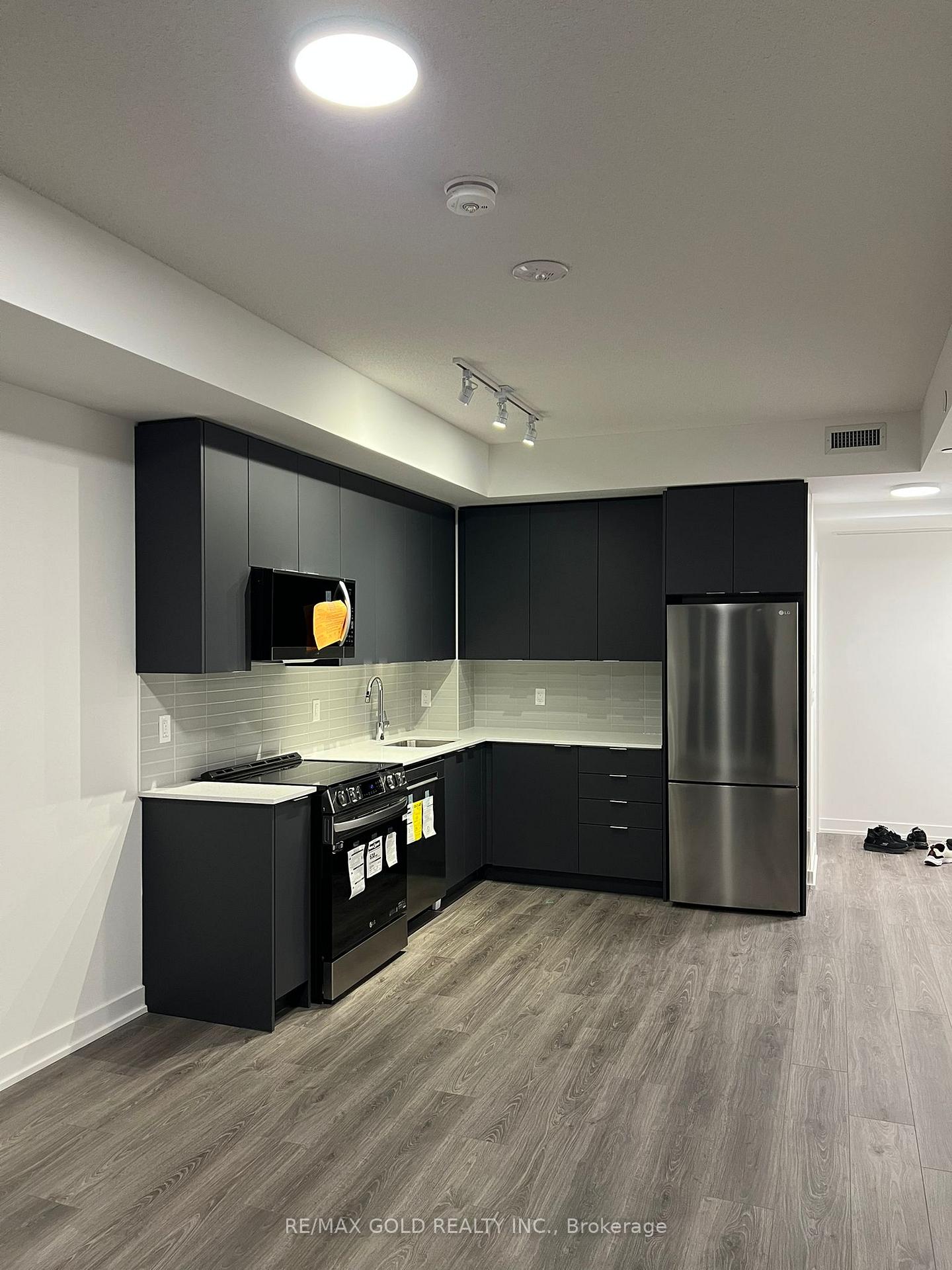Photo 2 of Unit 307, 225 Malta Avenue, Brampton, Fletcher's Creek South — HOMEH