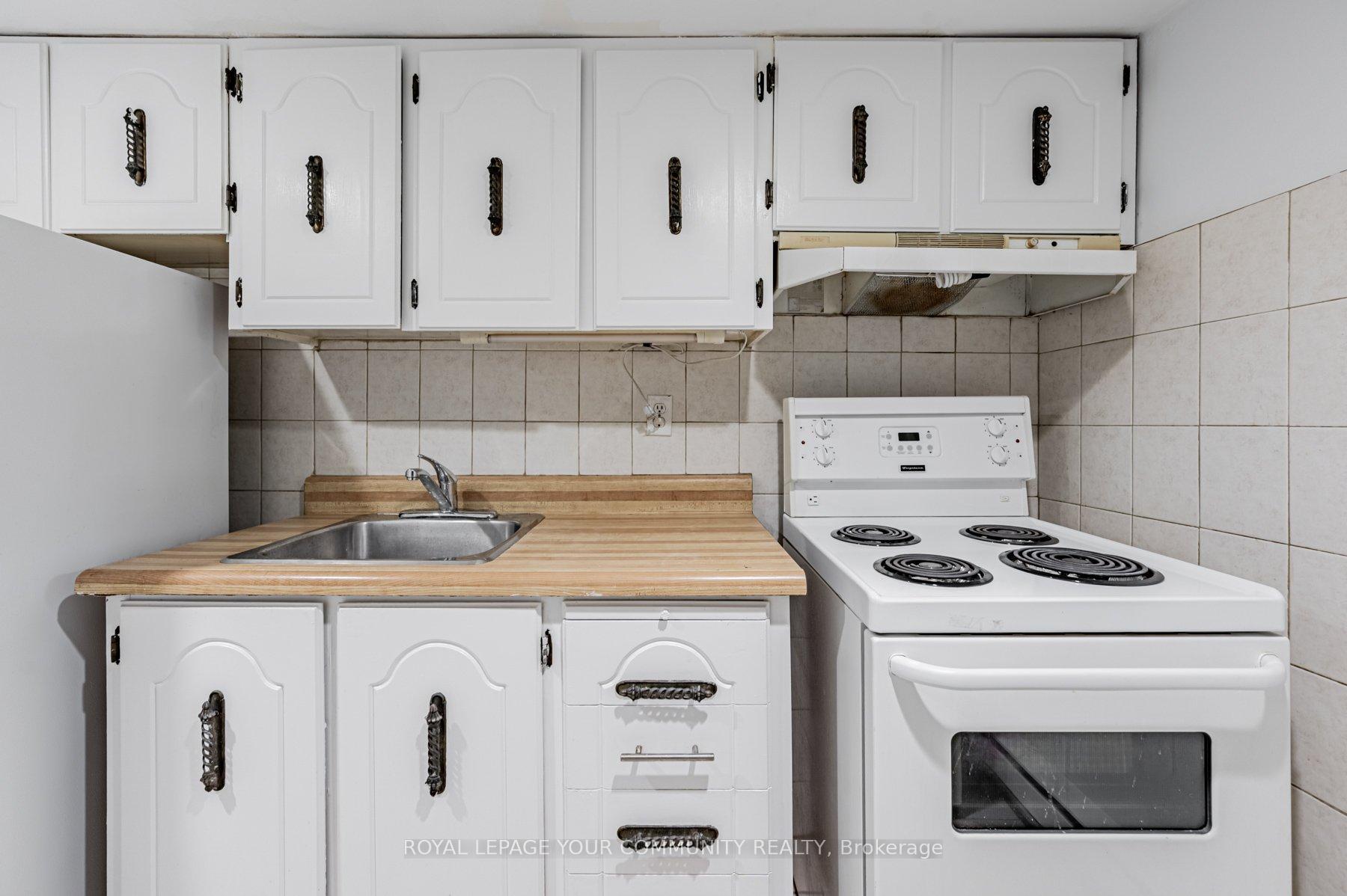 Photo 5 of Unit bsmnt, 110 Gothic Avenue, Toronto, High Park North — HOMEH