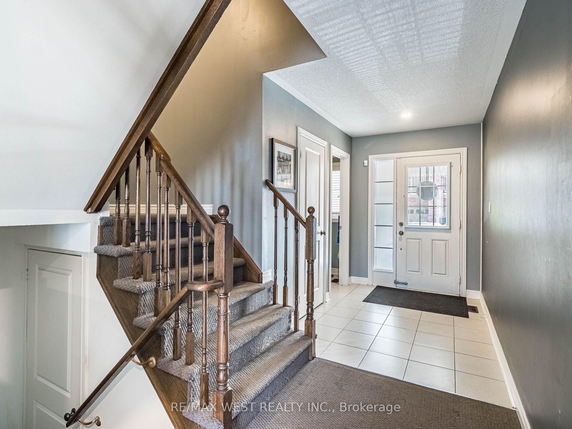 Photo 6 of 64 Boyces Creek Court, Caledon, Caledon East — HOMEH