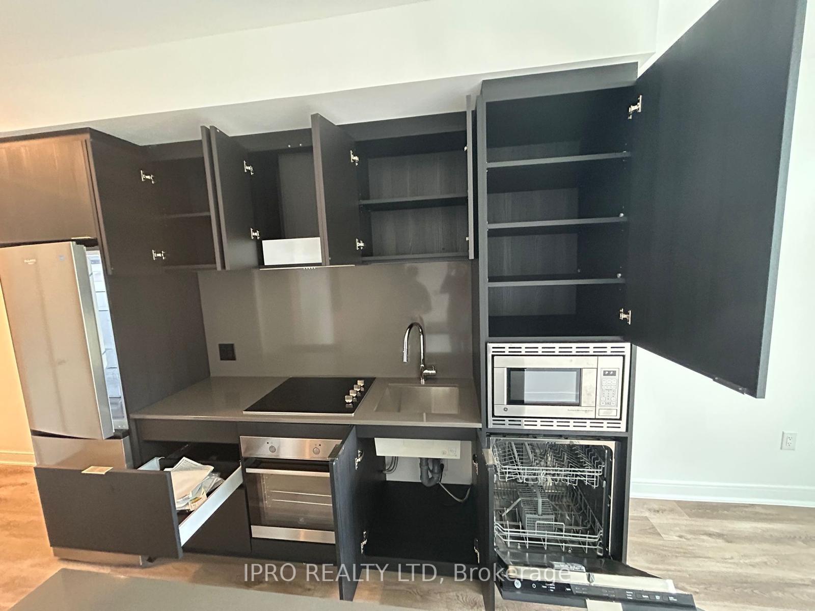 Photo 7 of Unit 726, 86 Dundas Street E, Mississauga, Cooksville — HOMEH