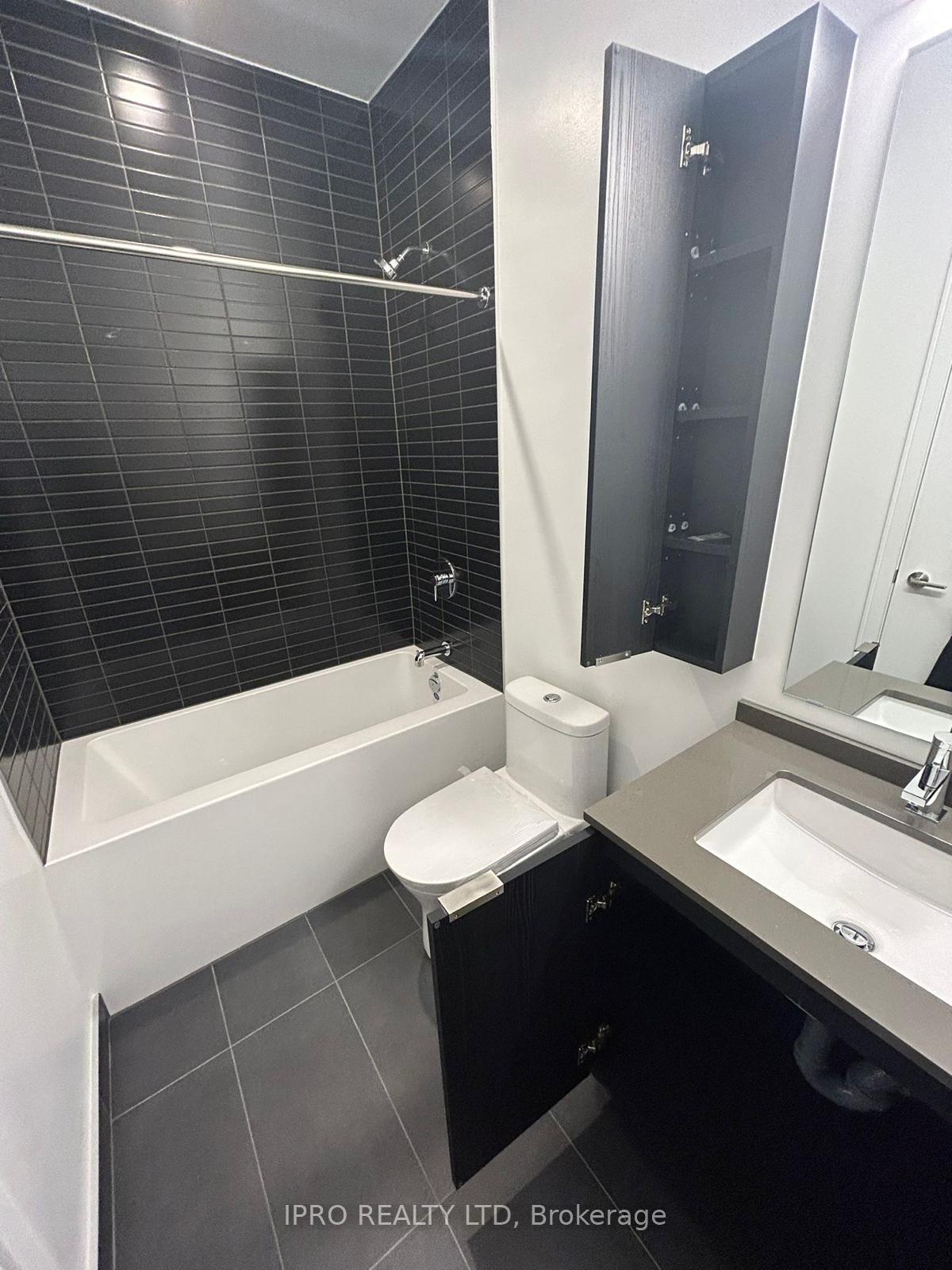 Photo 12 of Unit 726, 86 Dundas Street E, Mississauga, Cooksville — HOMEH