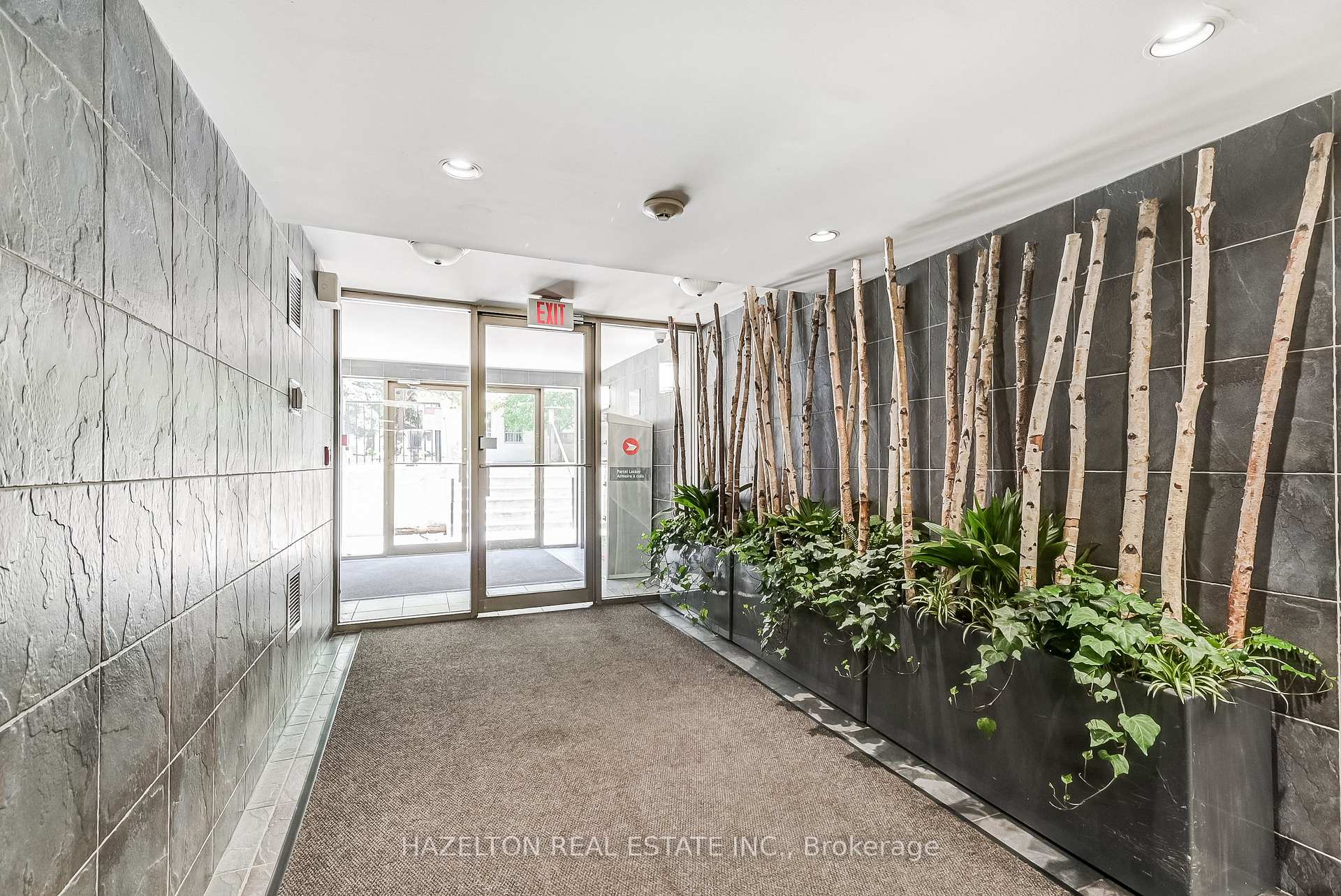 Photo 4 of Unit 509, 806 Lansdowne Avenue, Toronto, Dovercourt-Wallace Emerson-Junction — HOMEH