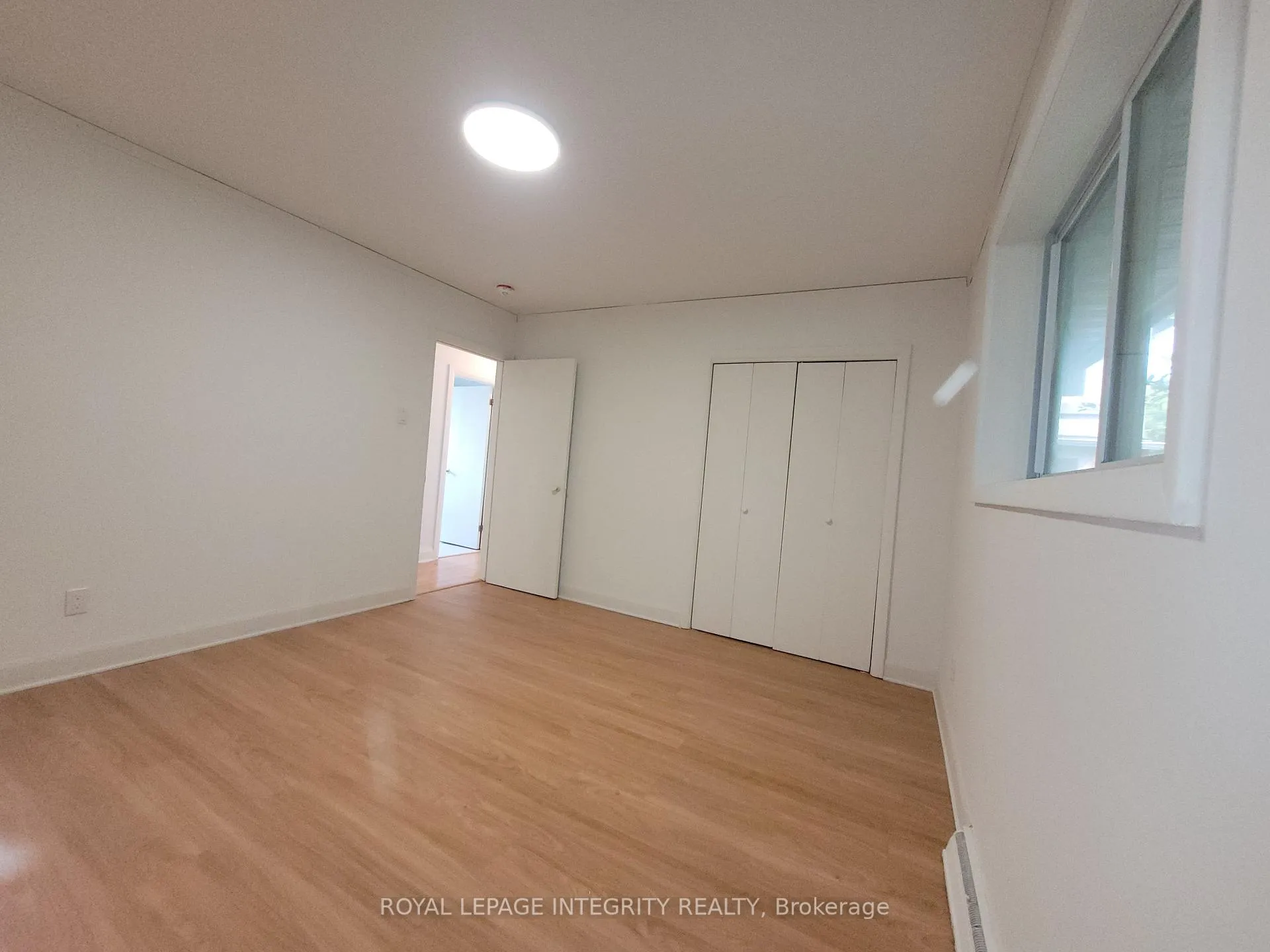 Photo 15 of Unit 1, 17 Kingsbury Avenue, Ottawa, Meadowlands/Crestview — HOMEH