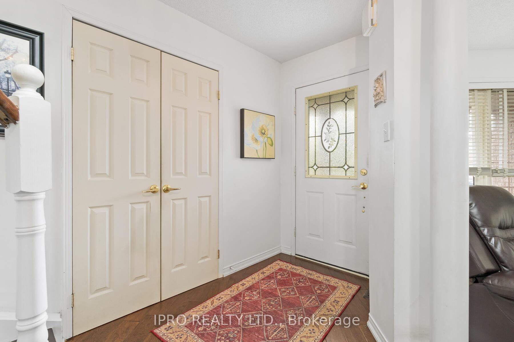 Photo 5 of 102 James Young Drive, Halton Hills, Georgetown — HOMEH