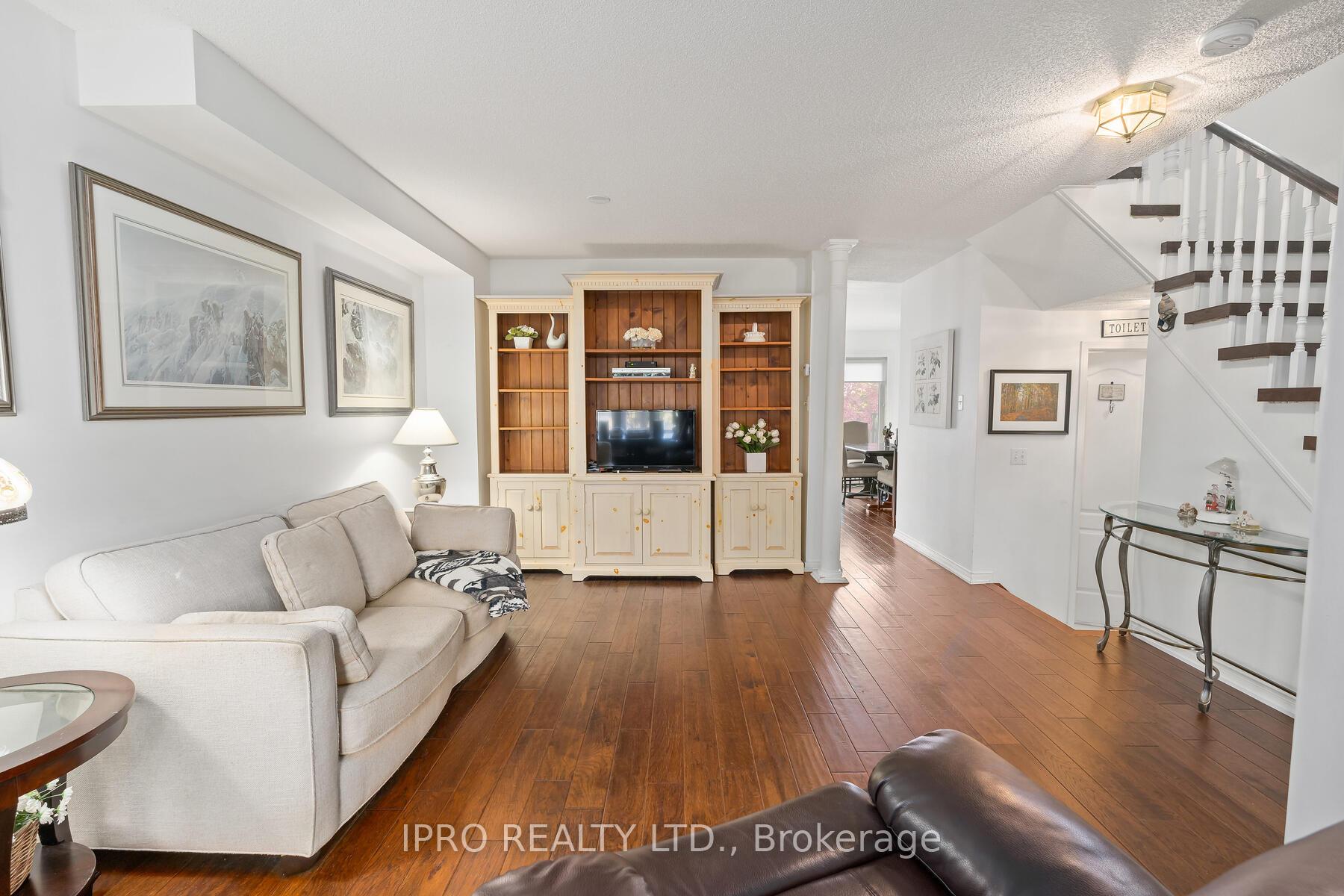 Photo 9 of 102 James Young Drive, Halton Hills, Georgetown — HOMEH