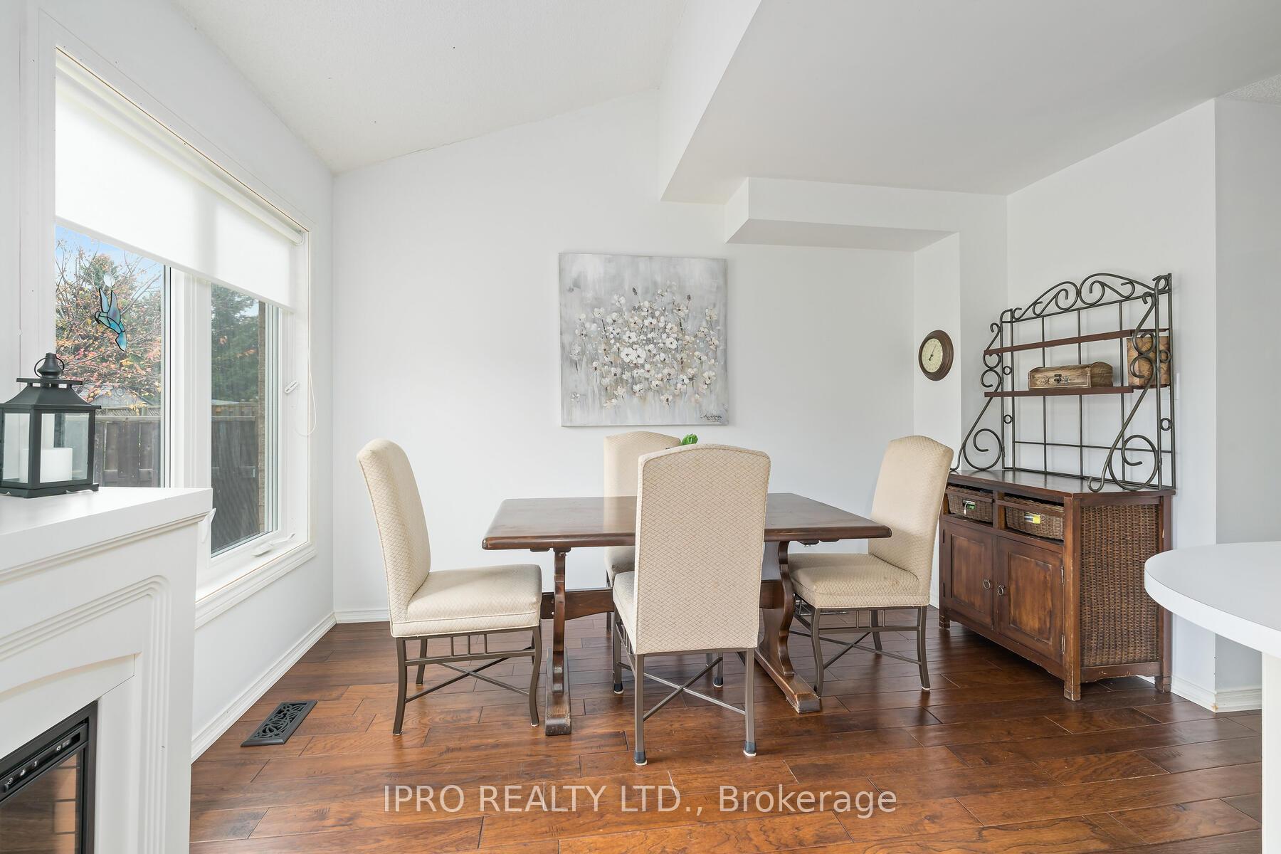 Photo 17 of 102 James Young Drive, Halton Hills, Georgetown — HOMEH