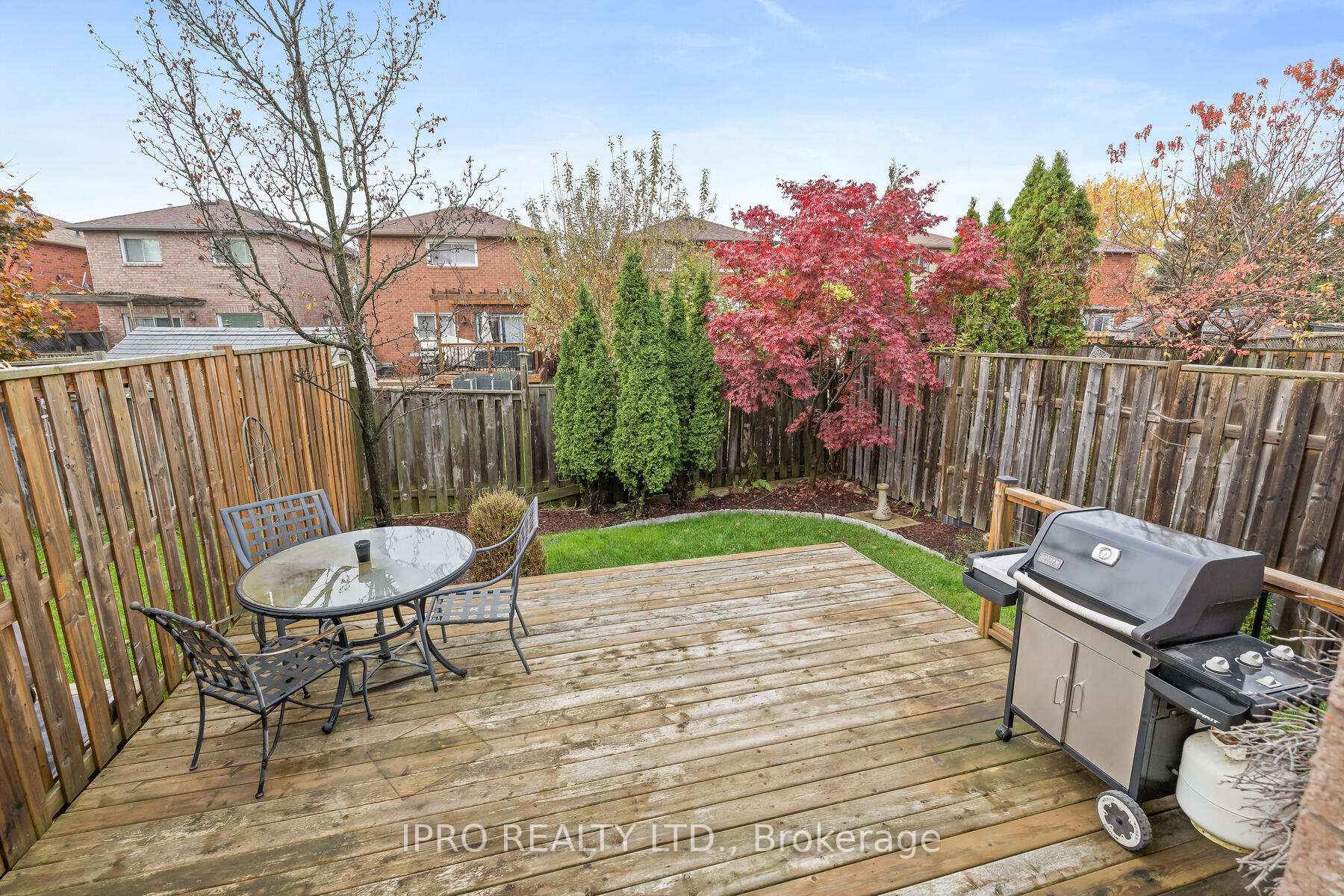 Photo 30 of 102 James Young Drive, Halton Hills, Georgetown — HOMEH