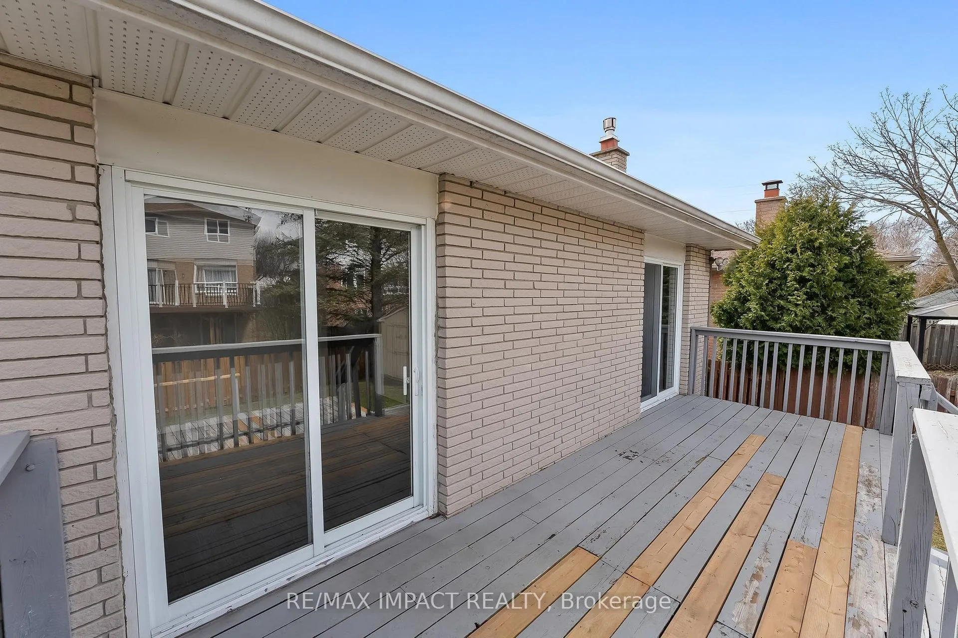 Photo 39 of 261 Kensington Crescent, Oshawa, Centennial — HOMEH