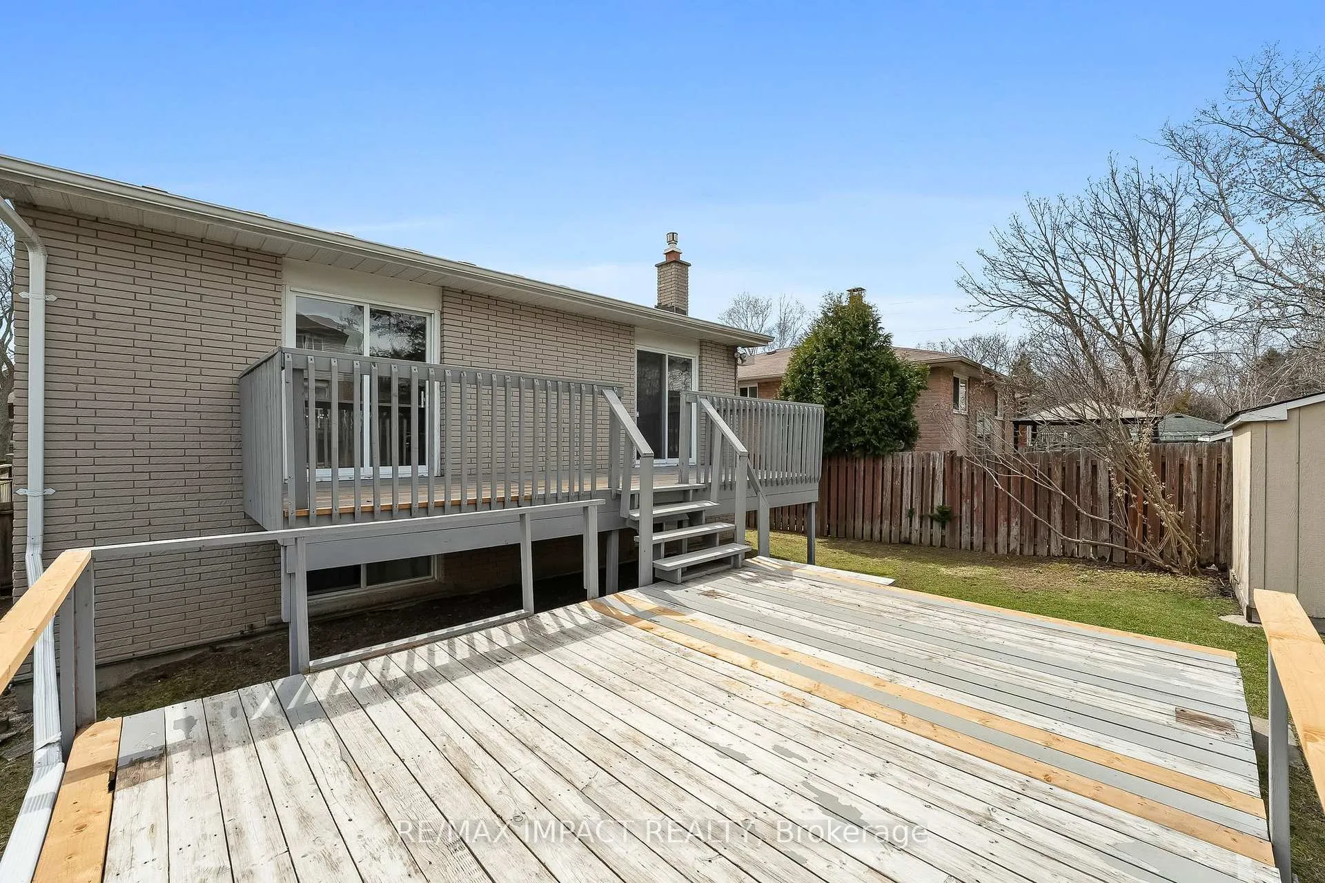 Photo 41 of 261 Kensington Crescent, Oshawa, Centennial — HOMEH