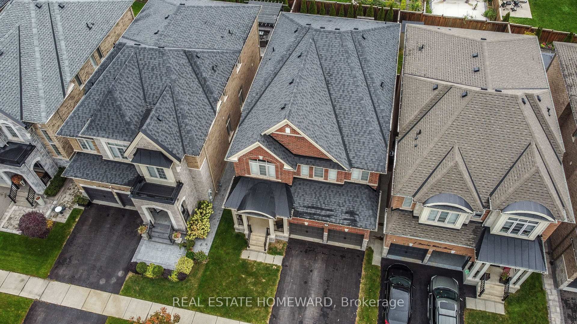 Photo 6 of 9 Dancing Waters Road, Brampton, Bram West — HOMEH