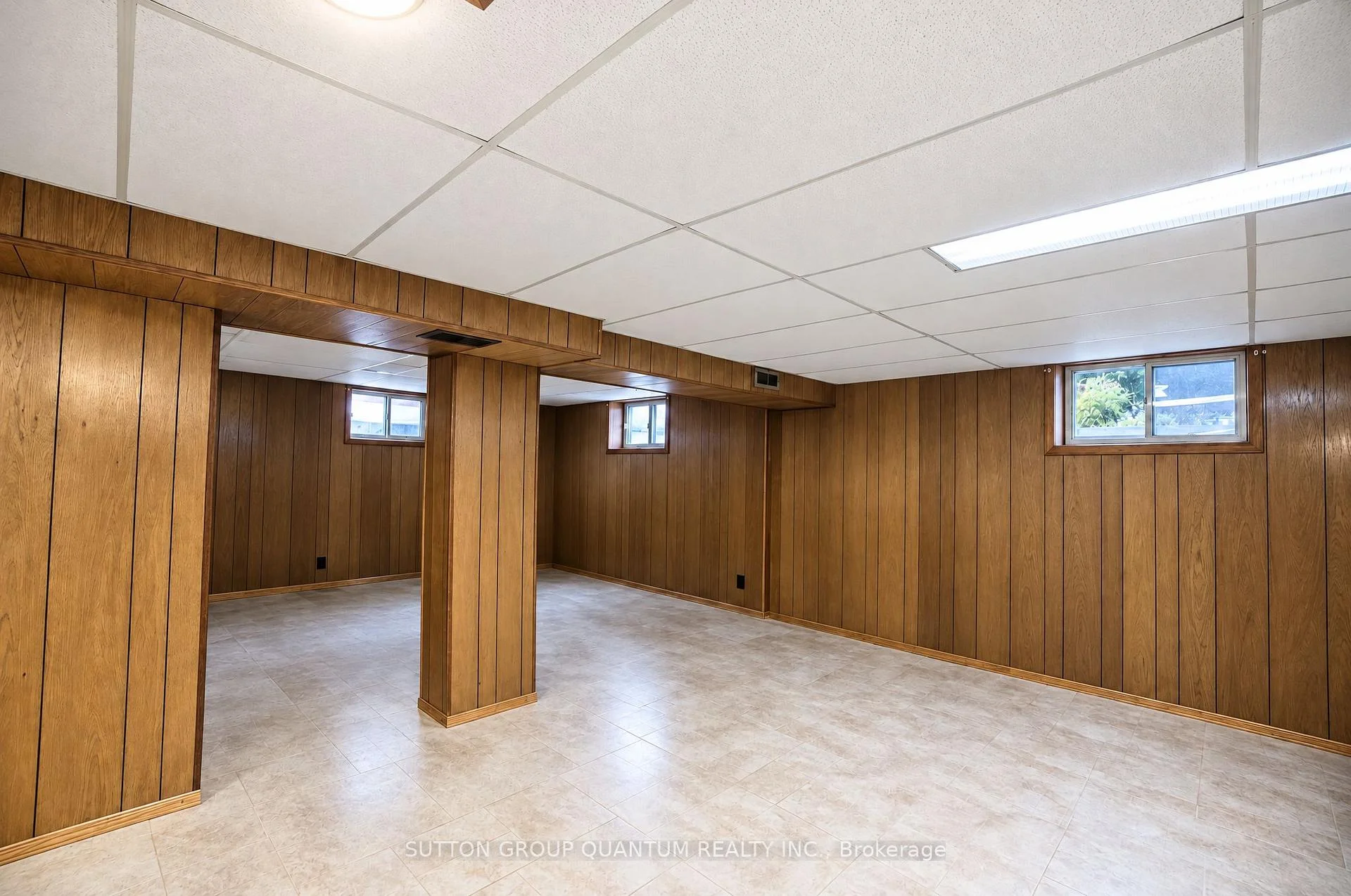 Photo 16 of 74 Cannon Road, Etobicoke, Stonegate-Queensway — HOMEH