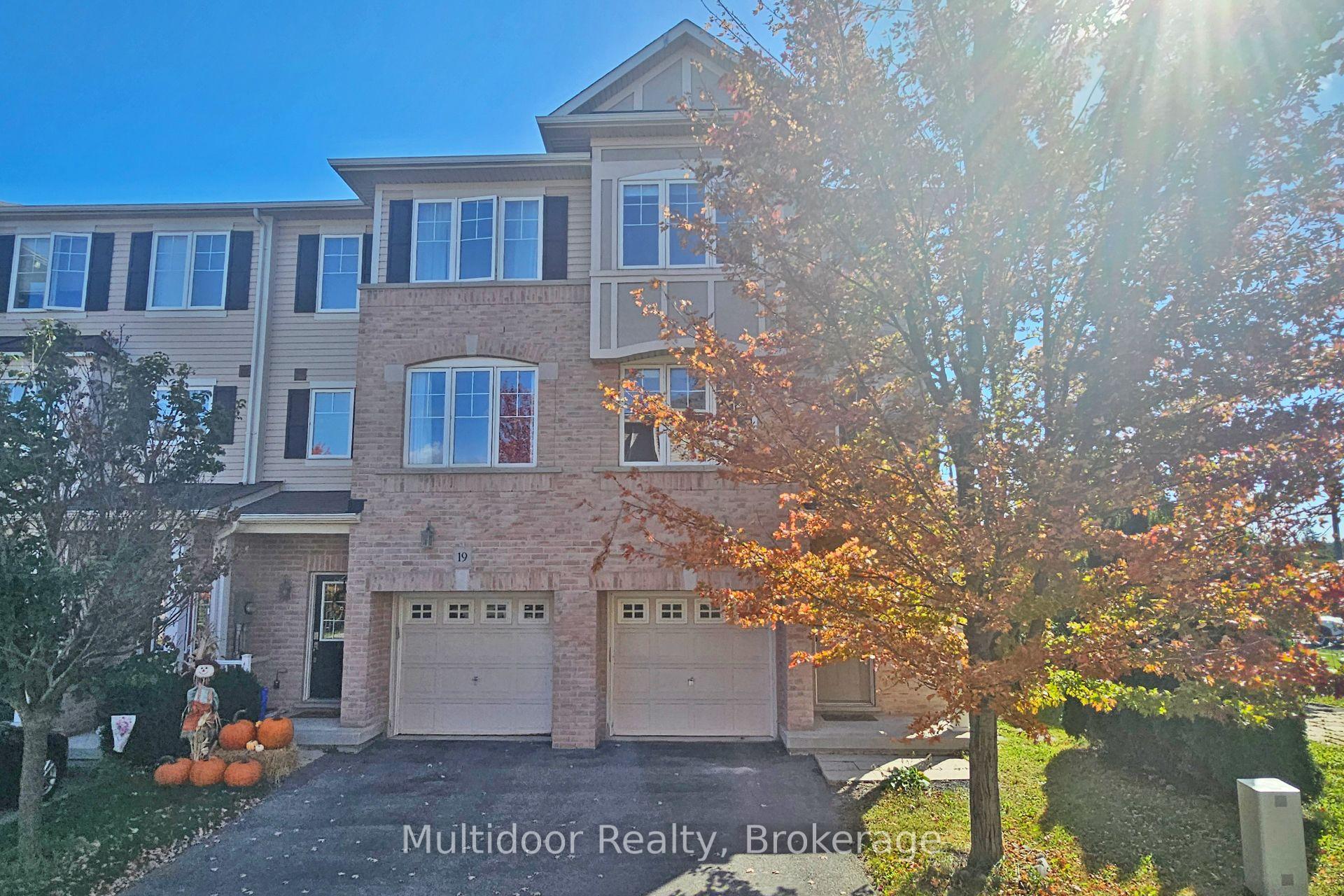 Photo 2 of Unit 20, 2006 Trawden Way, Oakville, Bronte Creek — HOMEH