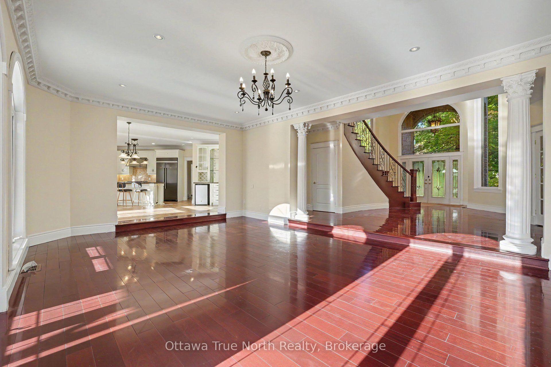 Photo 10 of 5884 Earlscourt Crescent, Ottawa, Manotick East to Manotick Station — HOMEH