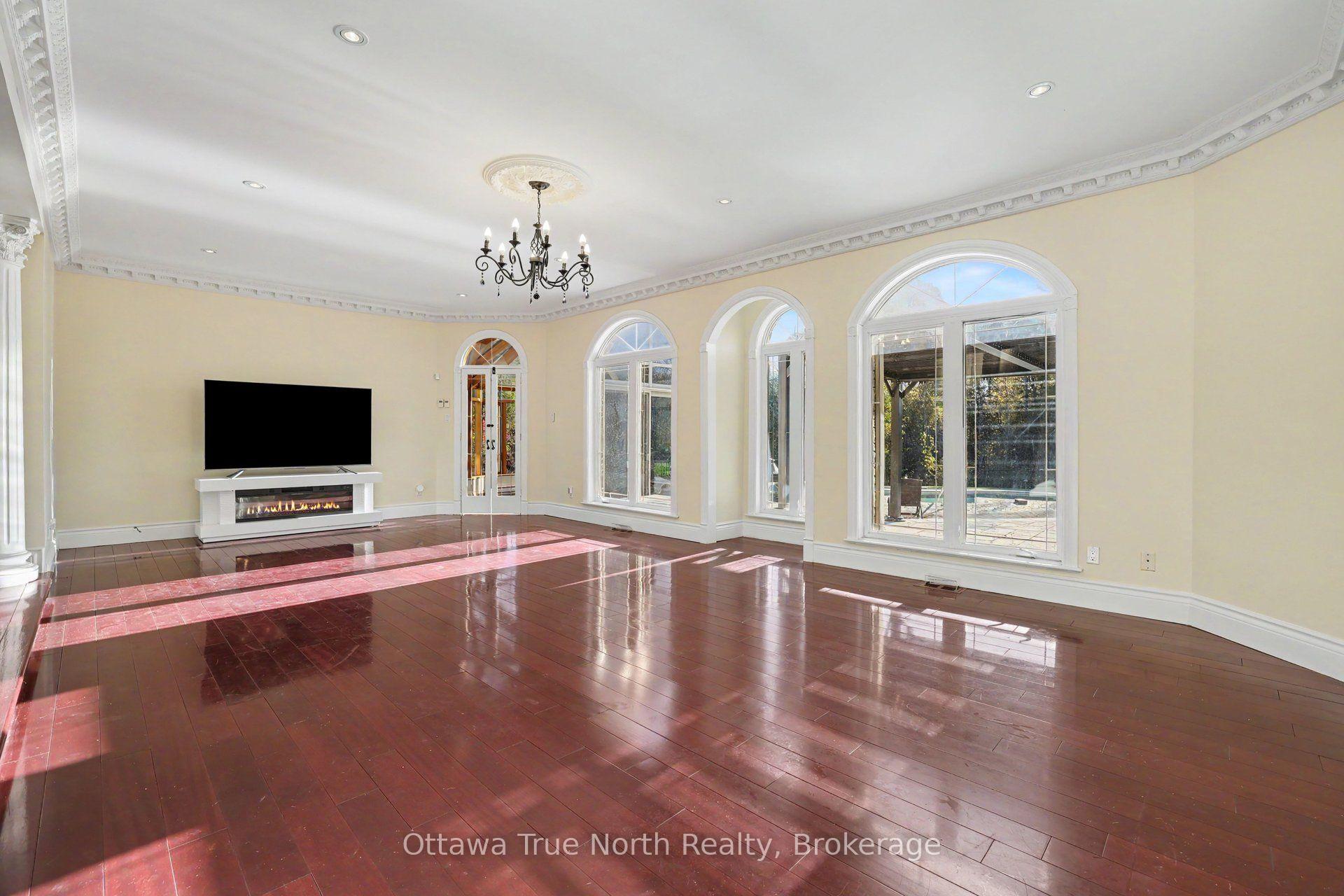 Photo 13 of 5884 Earlscourt Crescent, Ottawa, Manotick East to Manotick Station — HOMEH