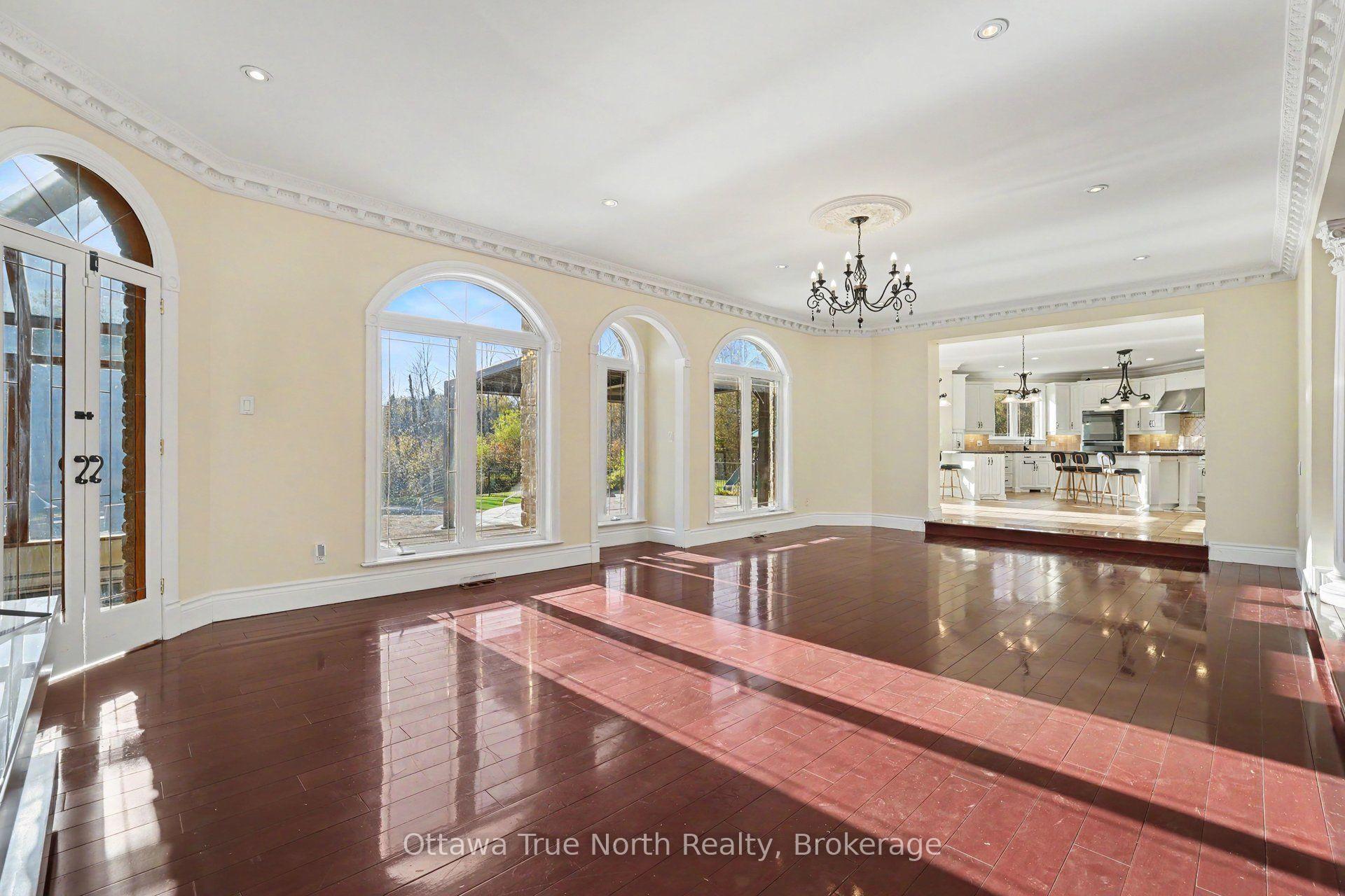 Photo 14 of 5884 Earlscourt Crescent, Ottawa, Manotick East to Manotick Station — HOMEH
