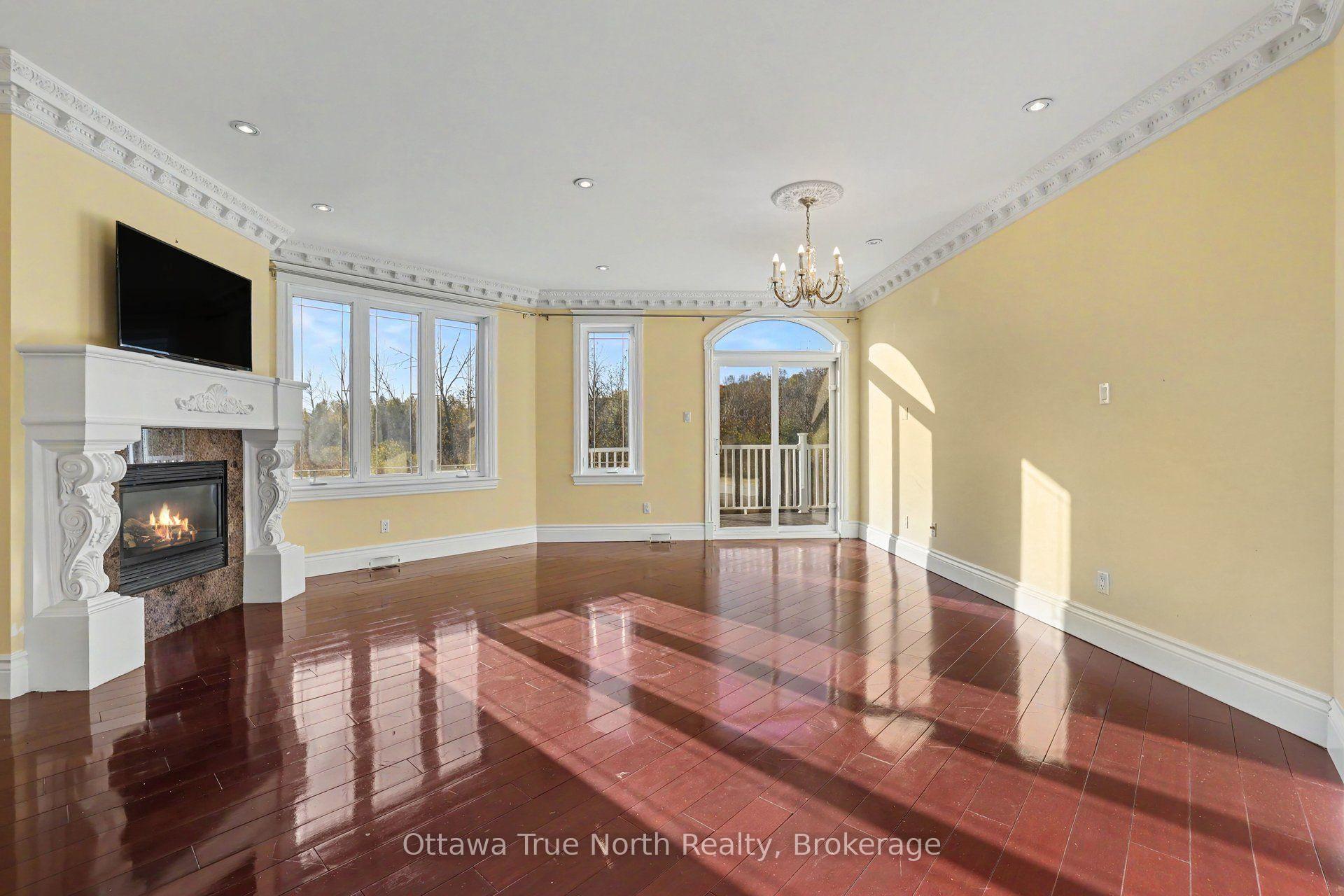 Photo 28 of 5884 Earlscourt Crescent, Ottawa, Manotick East to Manotick Station — HOMEH
