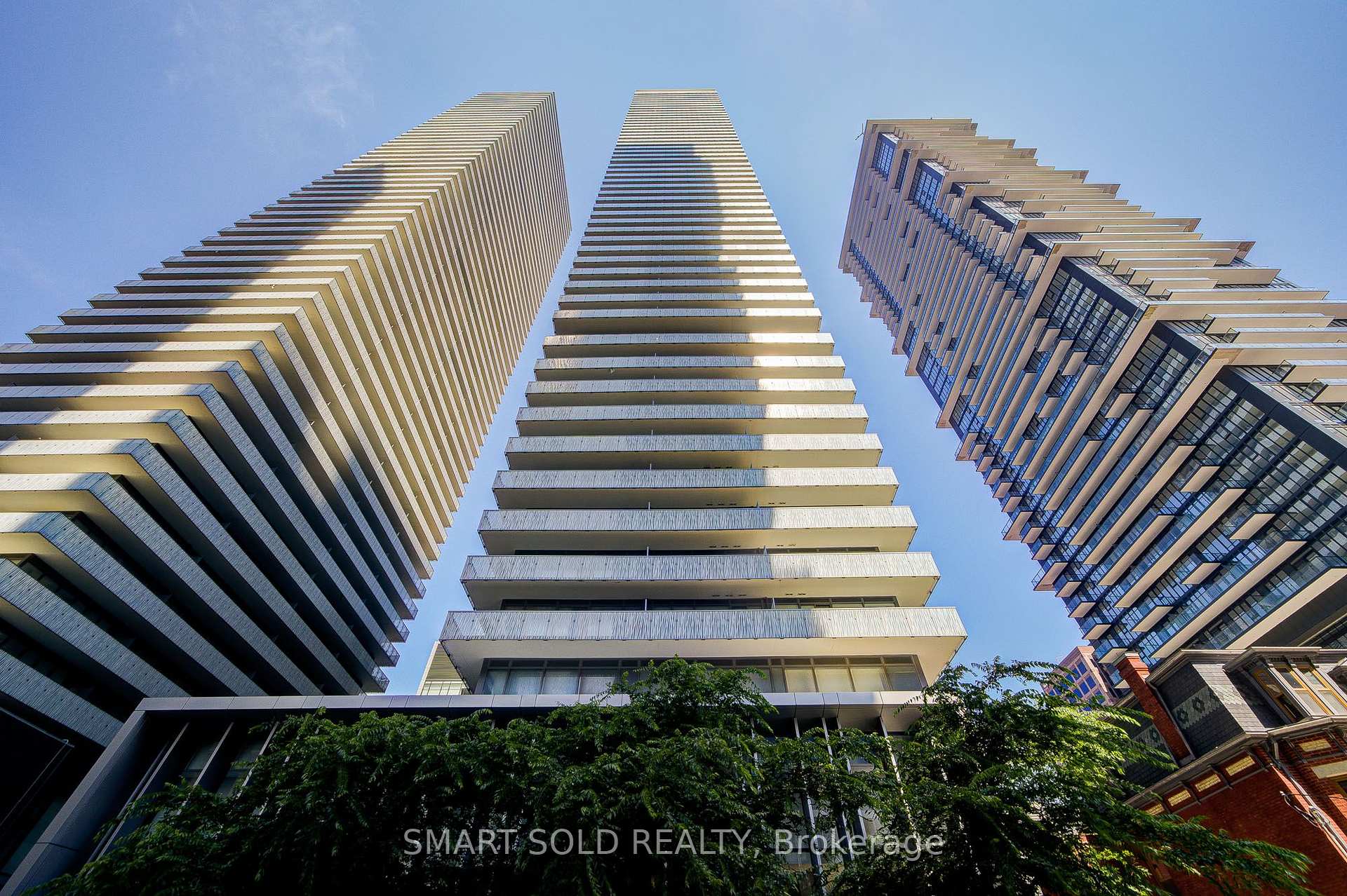 Photo 4 of Unit 2909, 50 Charles Street E, Toronto, Church-Yonge Corridor — HOMEH