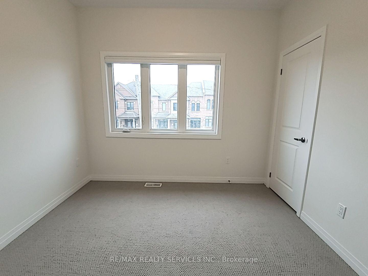 Photo 57 of 225 Coronation Road, Whitby, Rural Whitby — HOMEH