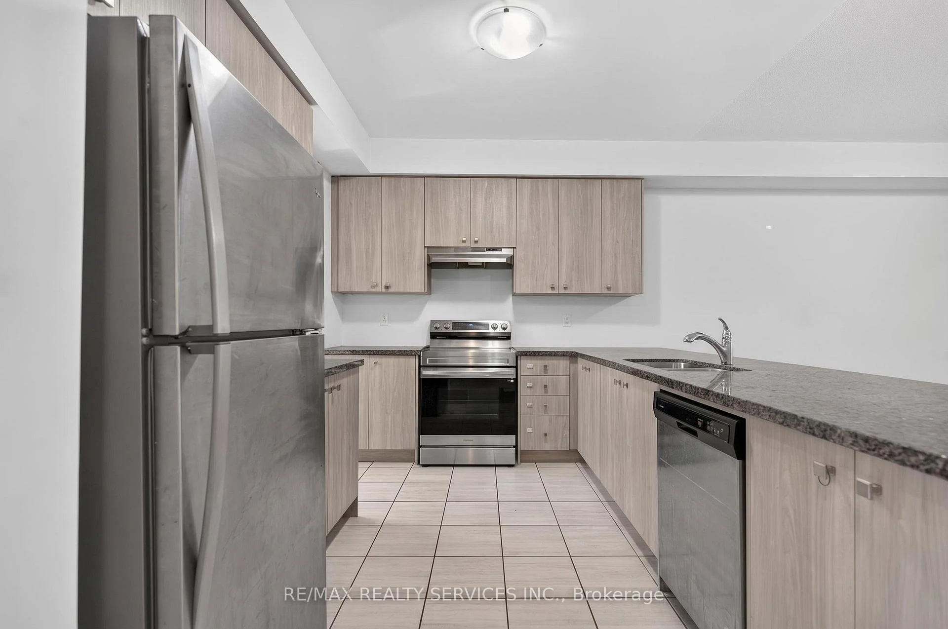 Photo 27 of 225 Coronation Road, Whitby, Rural Whitby — HOMEH