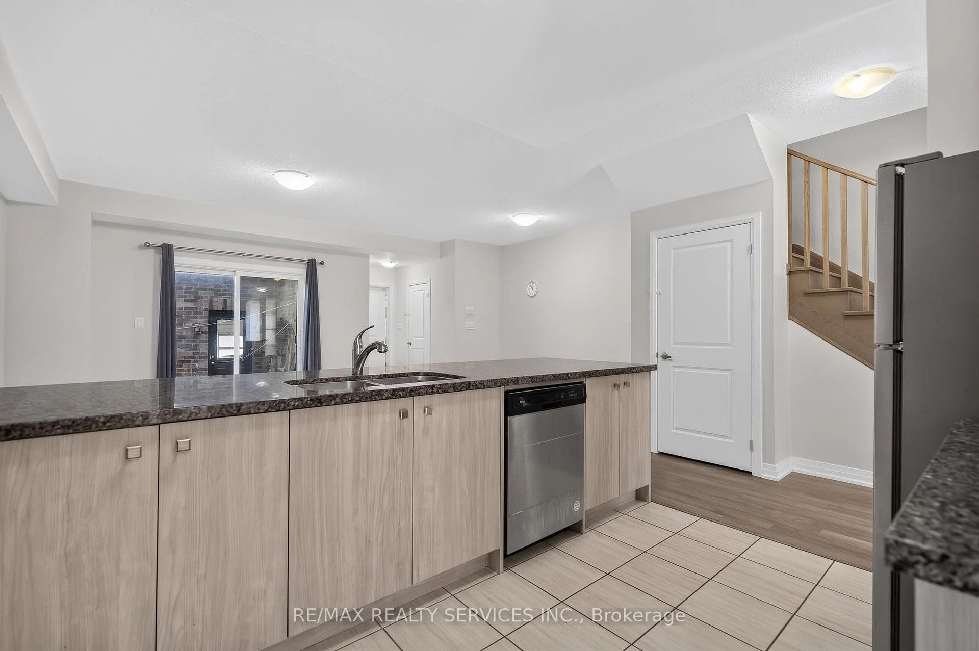 Photo 29 of 225 Coronation Road, Whitby, Rural Whitby — HOMEH