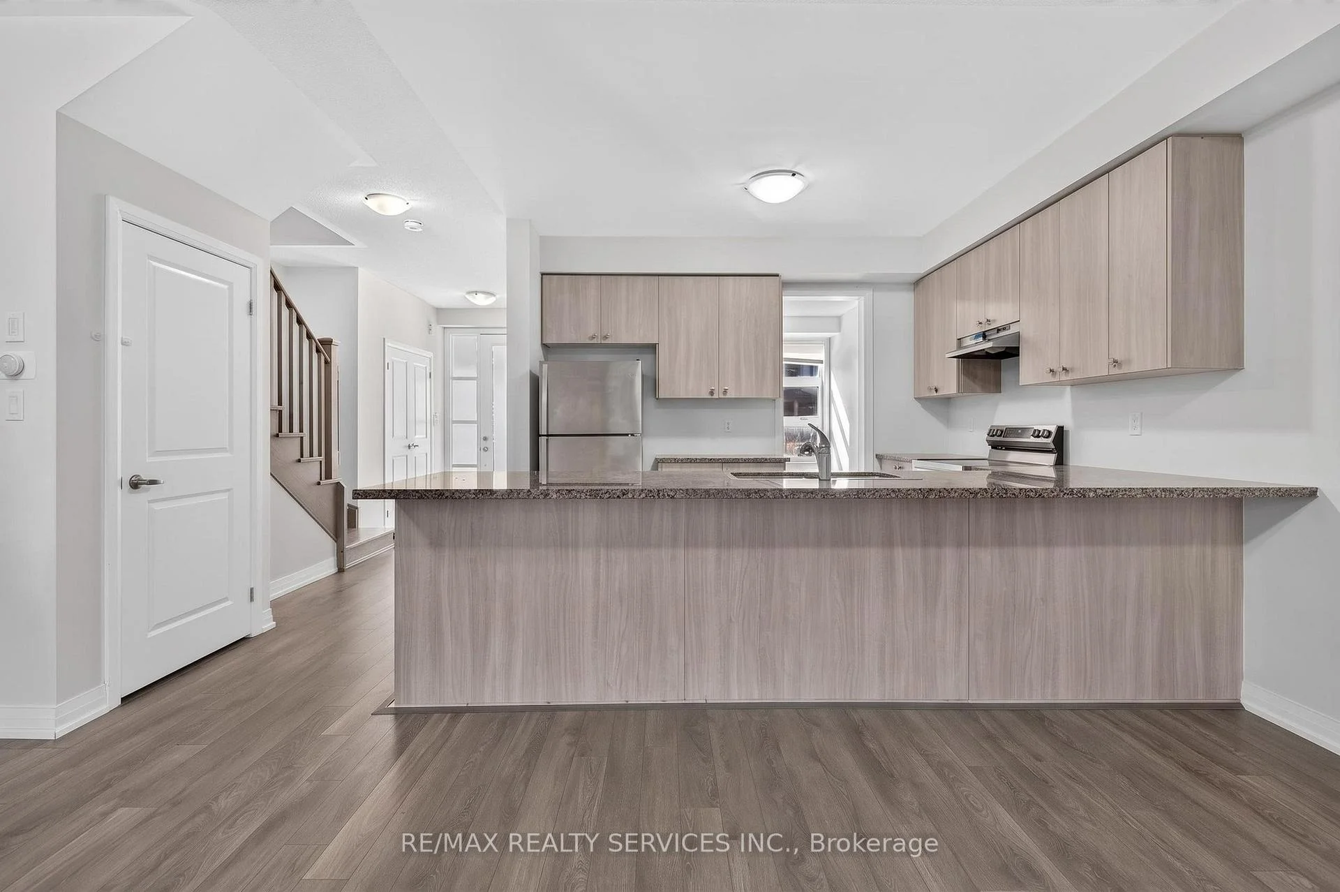 Photo 33 of 225 Coronation Road, Whitby, Rural Whitby — HOMEH