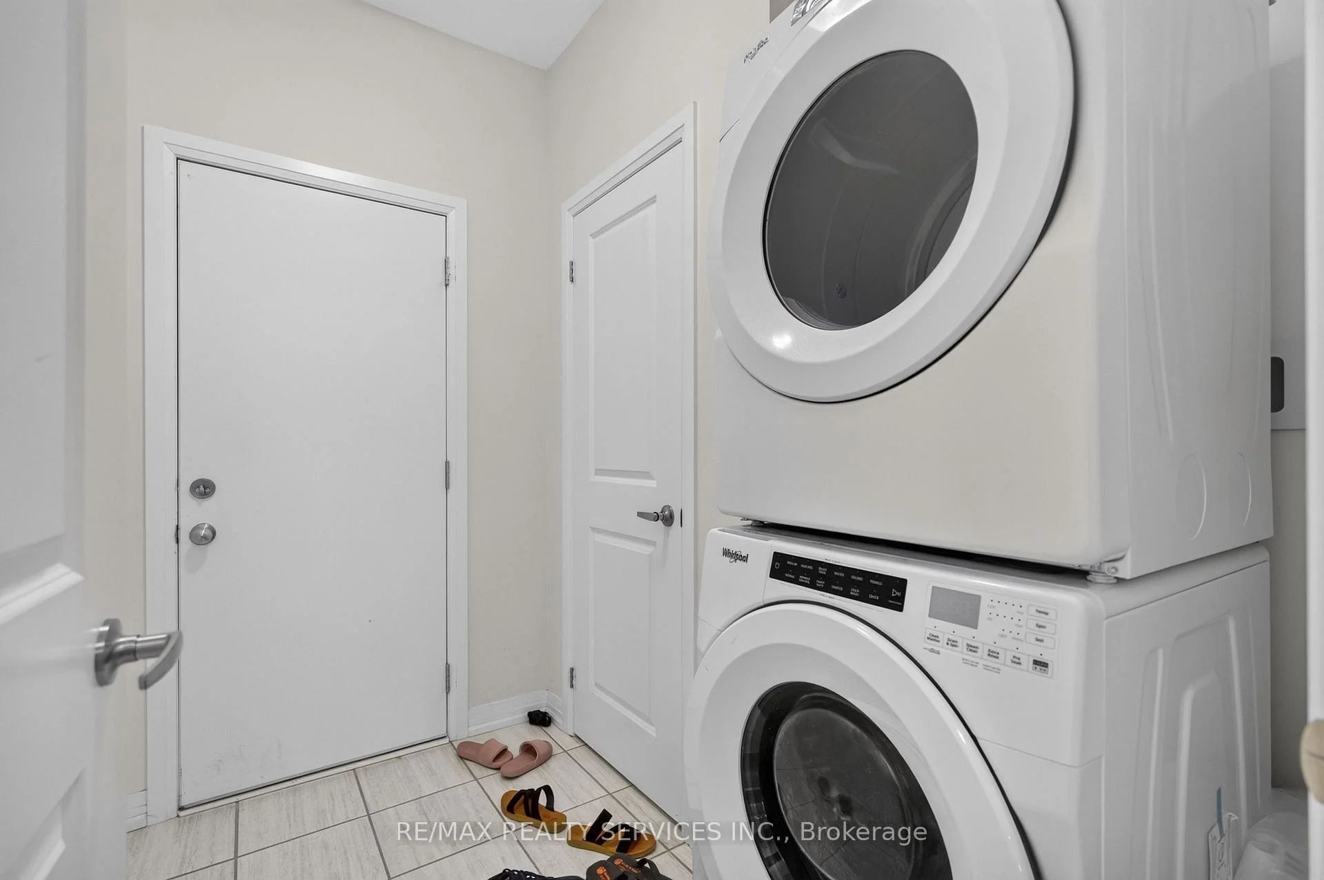 Photo 48 of 225 Coronation Road, Whitby, Rural Whitby — HOMEH