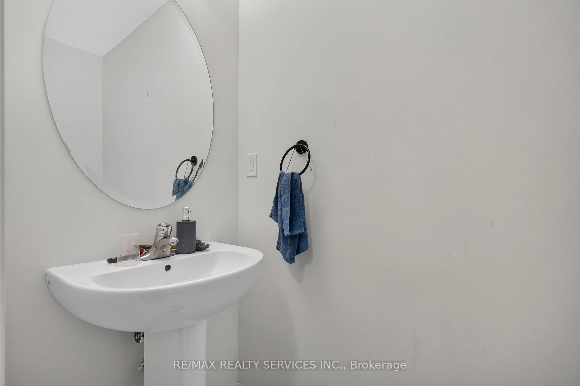 Photo 50 of 225 Coronation Road, Whitby, Rural Whitby — HOMEH