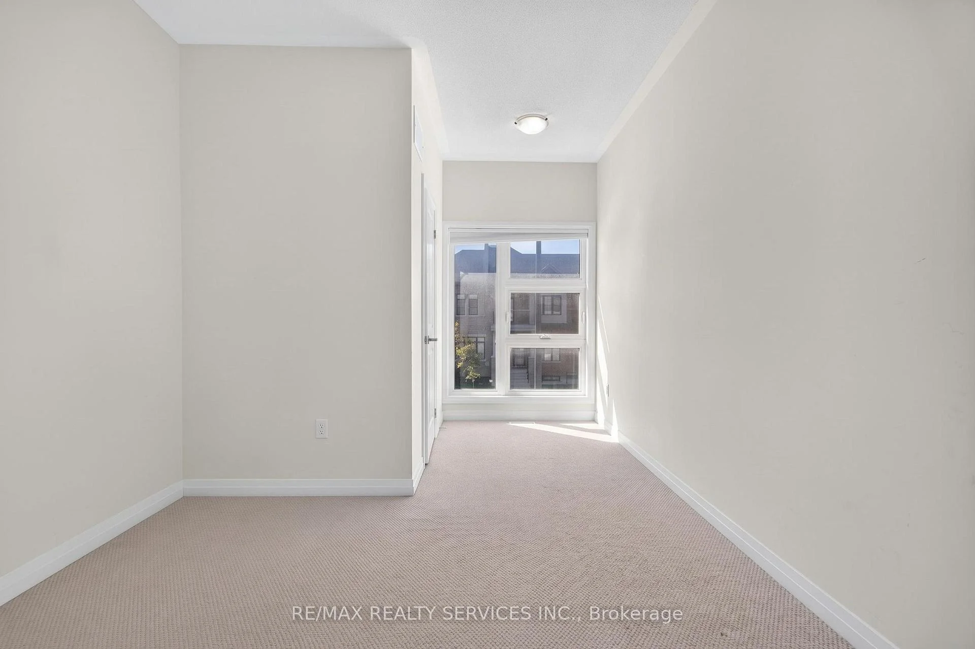 Photo 73 of 225 Coronation Road, Whitby, Rural Whitby — HOMEH