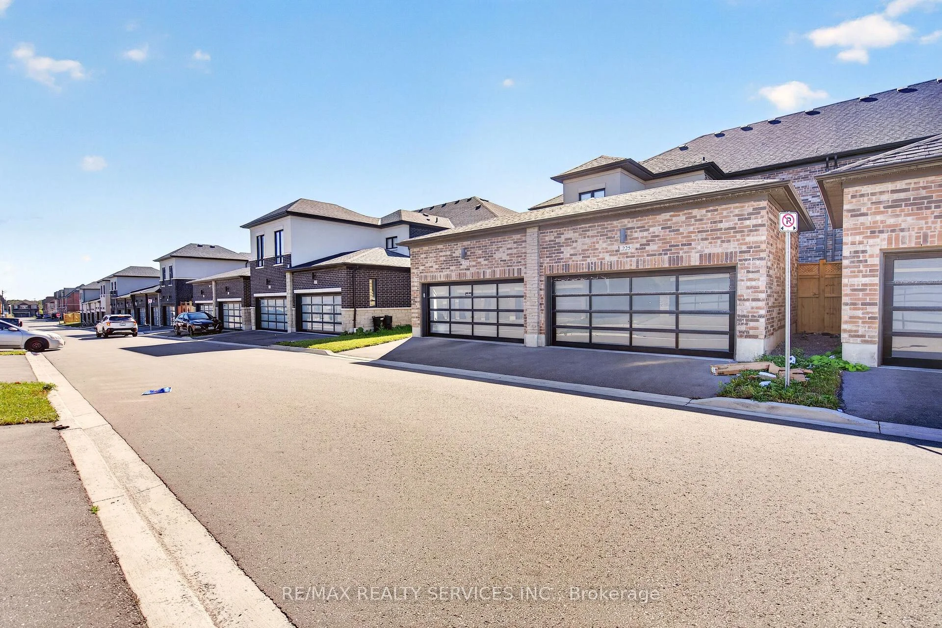 Photo 83 of 225 Coronation Road, Whitby, Rural Whitby — HOMEH