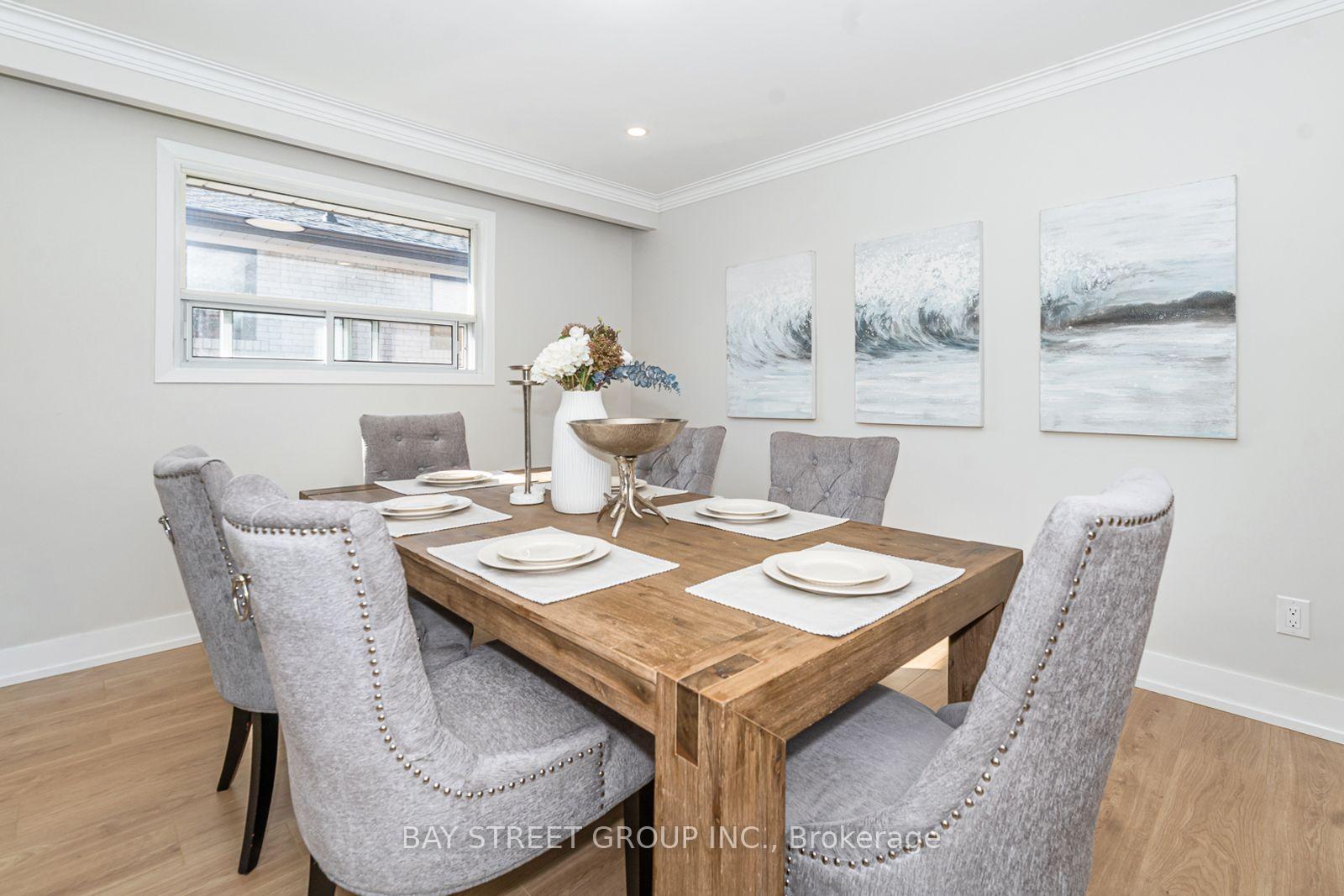 Photo 14 of 42 Faye Drive, North York, Pleasant View — HOMEH