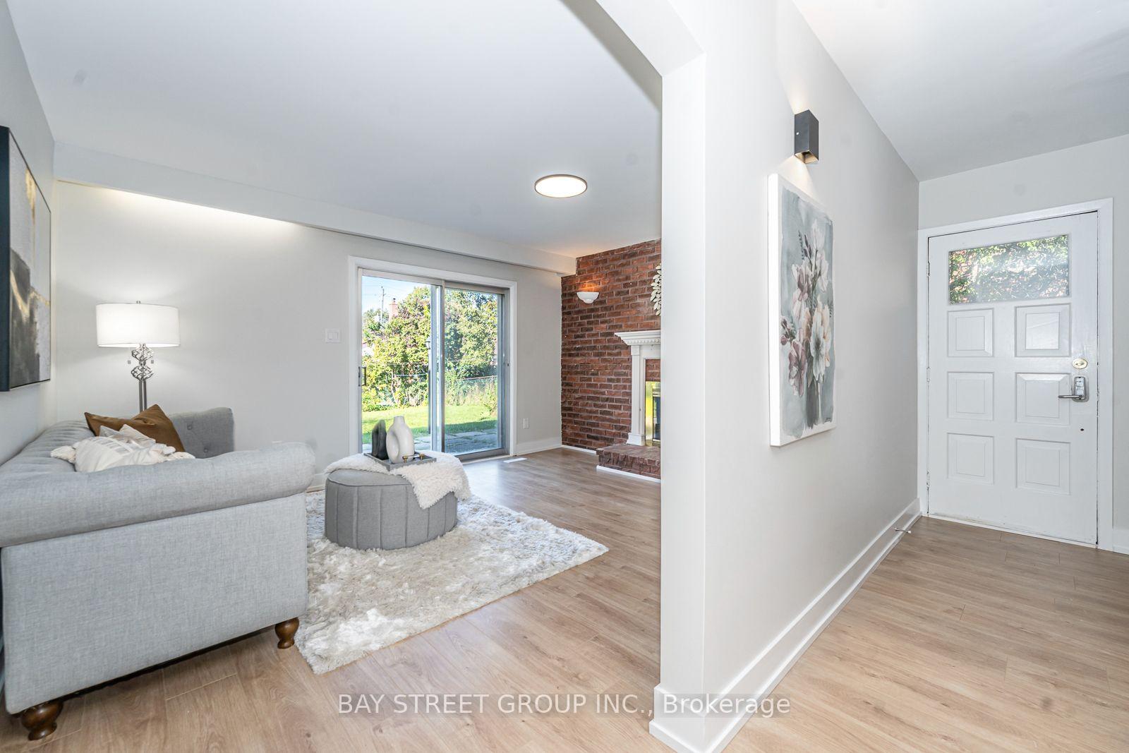Photo 38 of 42 Faye Drive, North York, Pleasant View — HOMEH