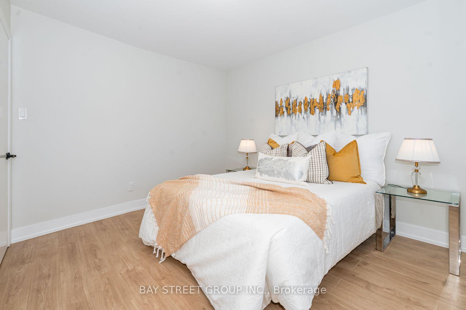 Photo 46 of 42 Faye Drive, North York, Pleasant View — HOMEH